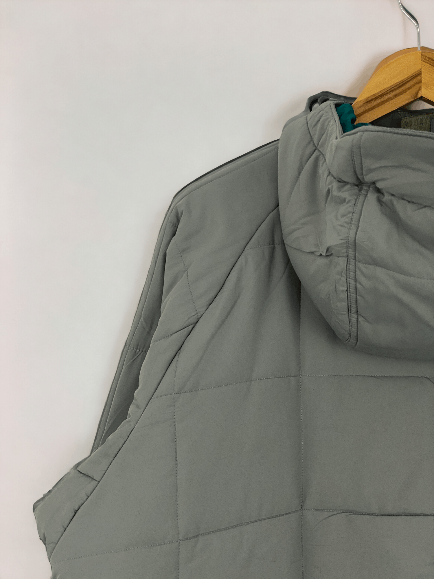 Columbia Vintage Columbia Quilted Hoodie Puffer Down Jacket Size US XL / EU 56 / 4 - 14 Thumbnail
