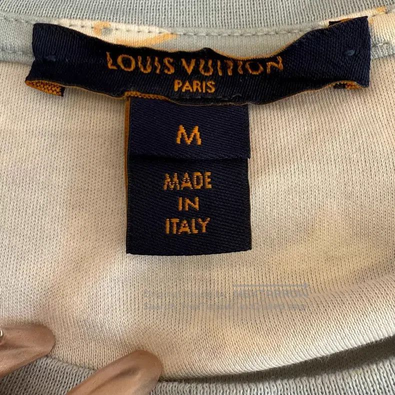 Louis Vuitton Louis Vuitton Round neck full logo short sleeve Size US M / EU 48-50 / 2 - 7 Thumbnail