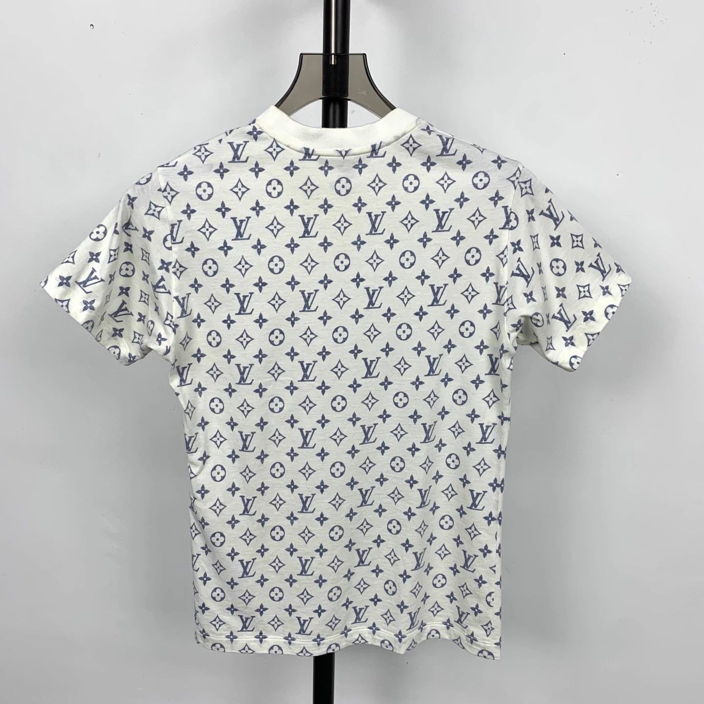 Louis Vuitton LOUIS VUITTON Monogram Logo Chain Collar T-Shirt S Size US S / EU 44-46 / 1 - 5 Thumbnail