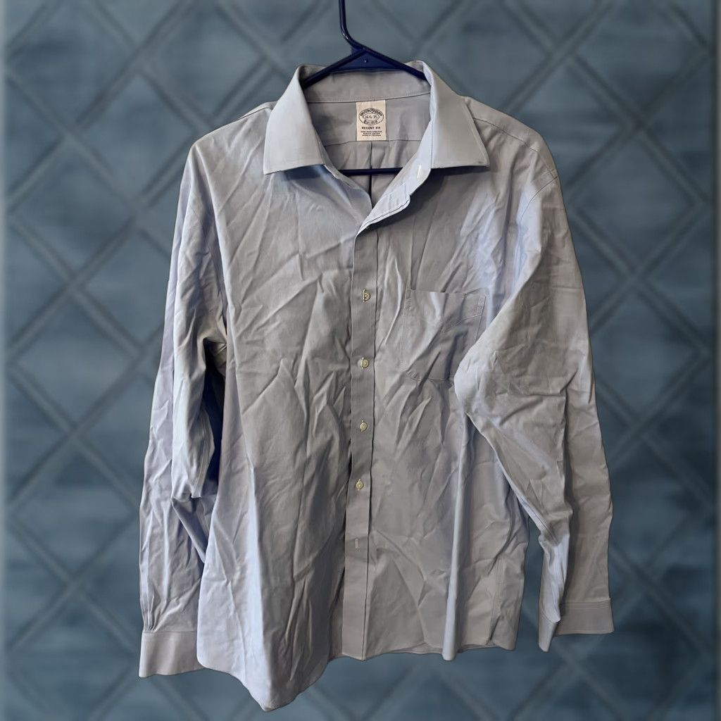 Brooks Brothers VINTAGE Brooks Brothers Regent Dress Shirt Mens Blue Solid Size 16.5-35 Collar Button-Down Long Sleeve Cap Regular Size US L / EU 52-54 / 3 - 1 Thumbnail