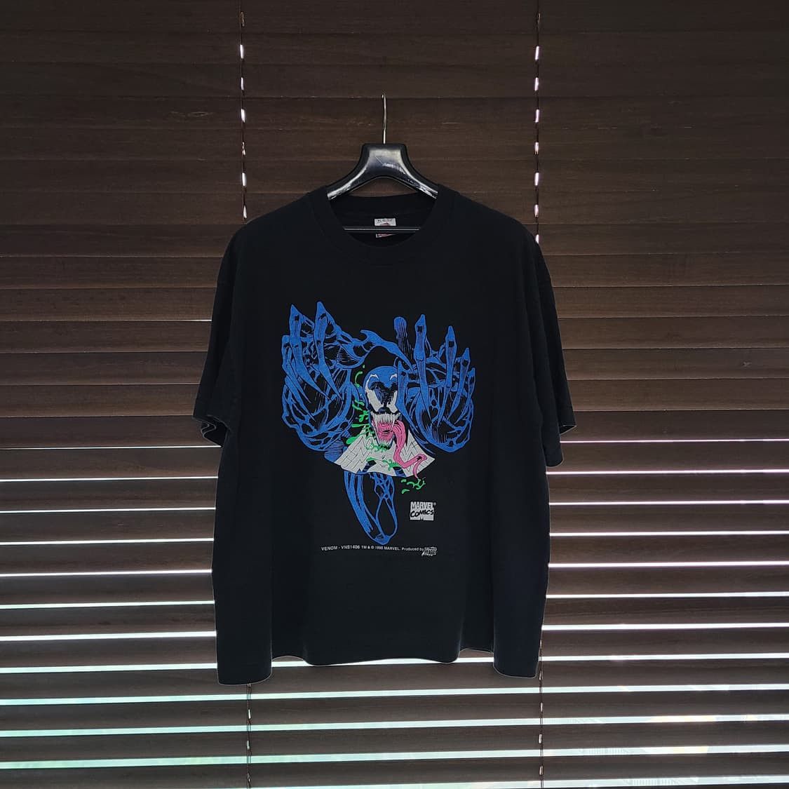 Vintage ‼️‼️Sold Out‼️‼️ [XL] 90s USA Vintage Marvel Venom Comic T-Shirt Size US XL / EU 56 / 4 - 1 Thumbnail