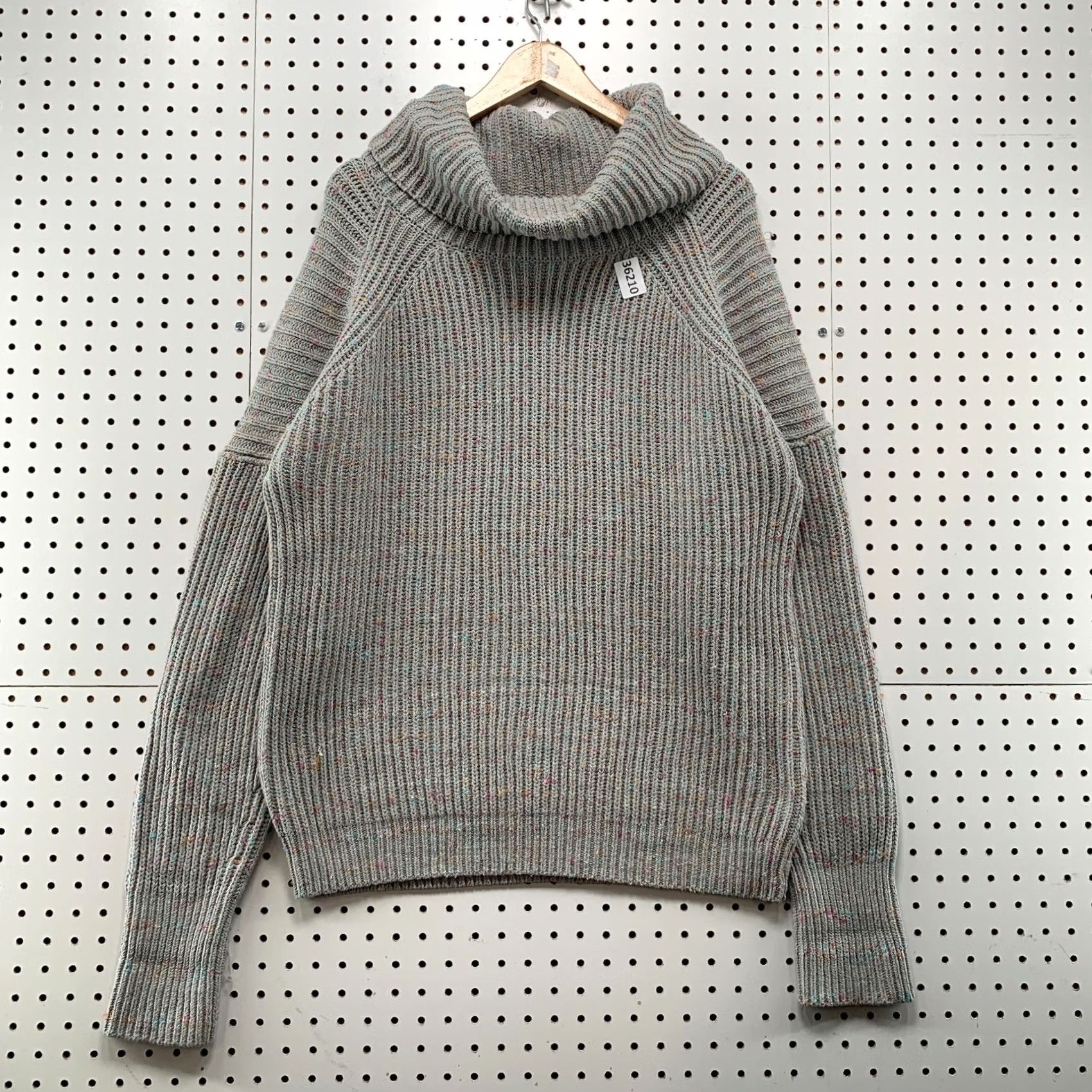 Free People Free People Knit Sweater Womens Small Gray Cowl Neck Heavy Pullover 24x26 Size S / US 4 / IT 40 - 2 Thumbnail