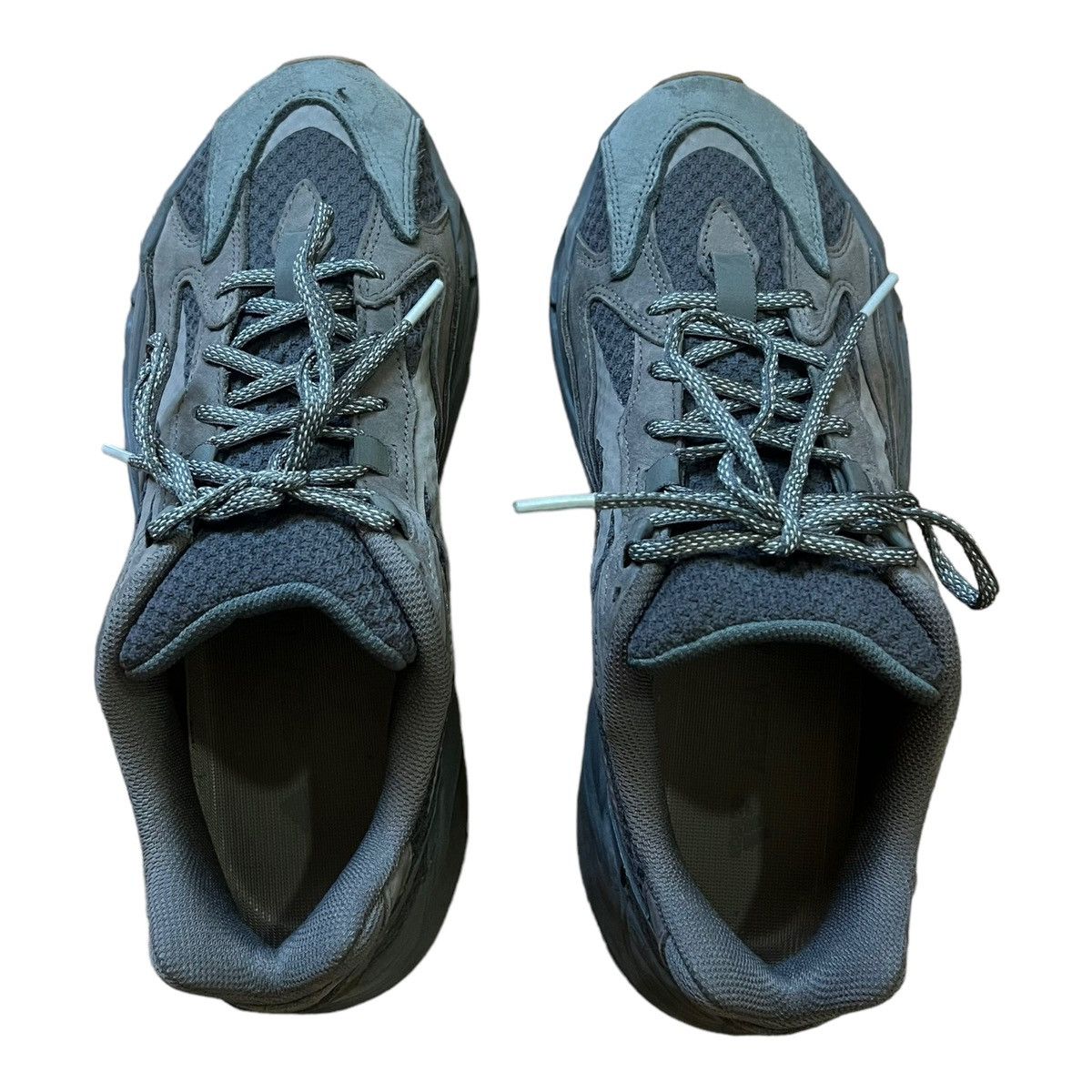 Adidas × Kanye West YEEZY BOOST 700 V2 GEODE COLORWAY Size US 10.5 / EU 43-44 - 3 Thumbnail