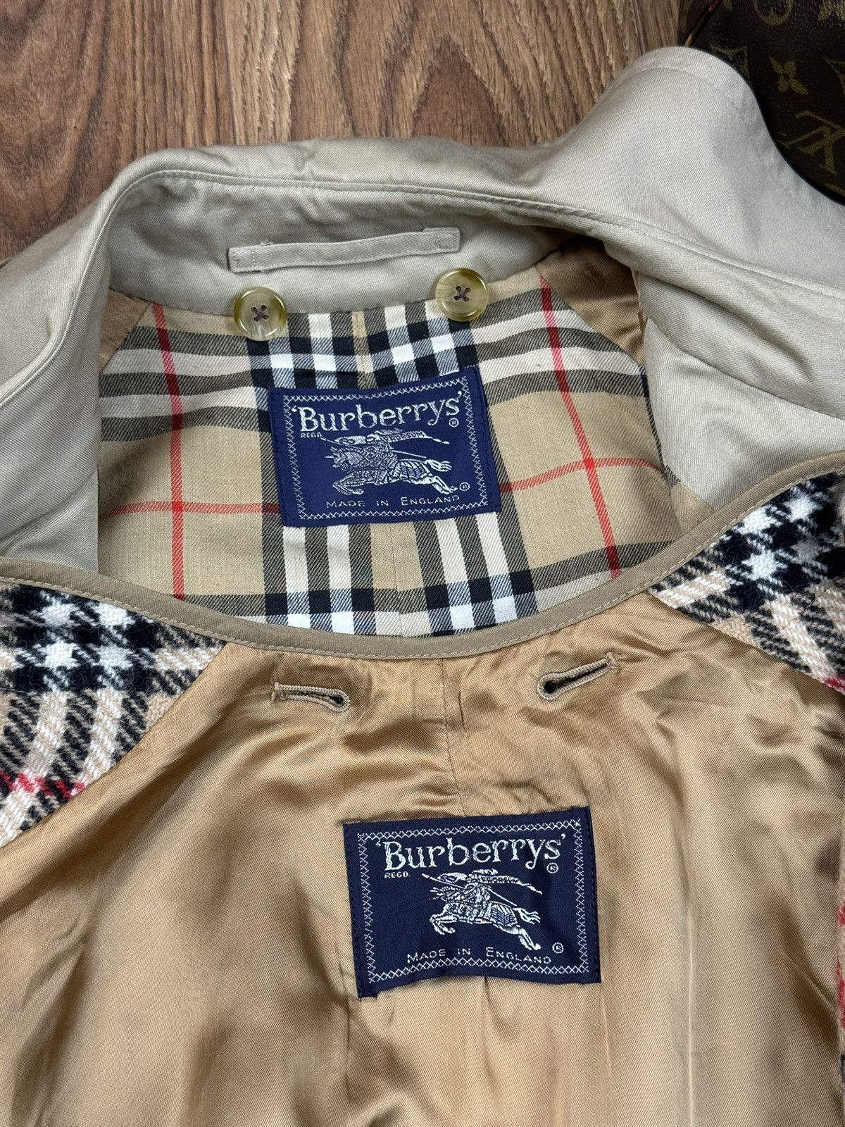 Burberry Vintage trench coat Burberry original luxury streetwear item Size L / US 10 / IT 46 - 4 Thumbnail