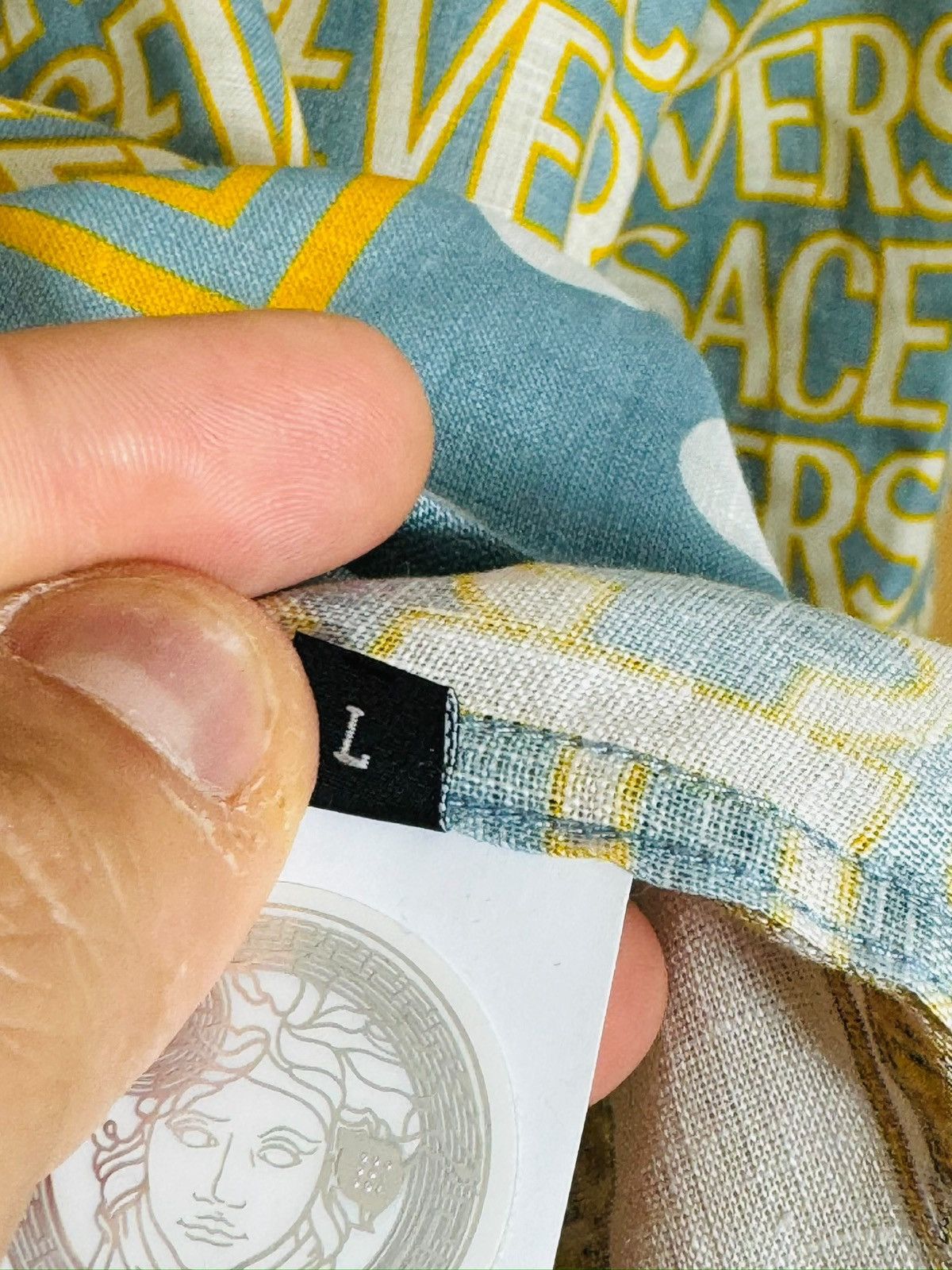 Versace Versace linen shirt brand new Size US L / EU 52-54 / 3 - 10 Thumbnail
