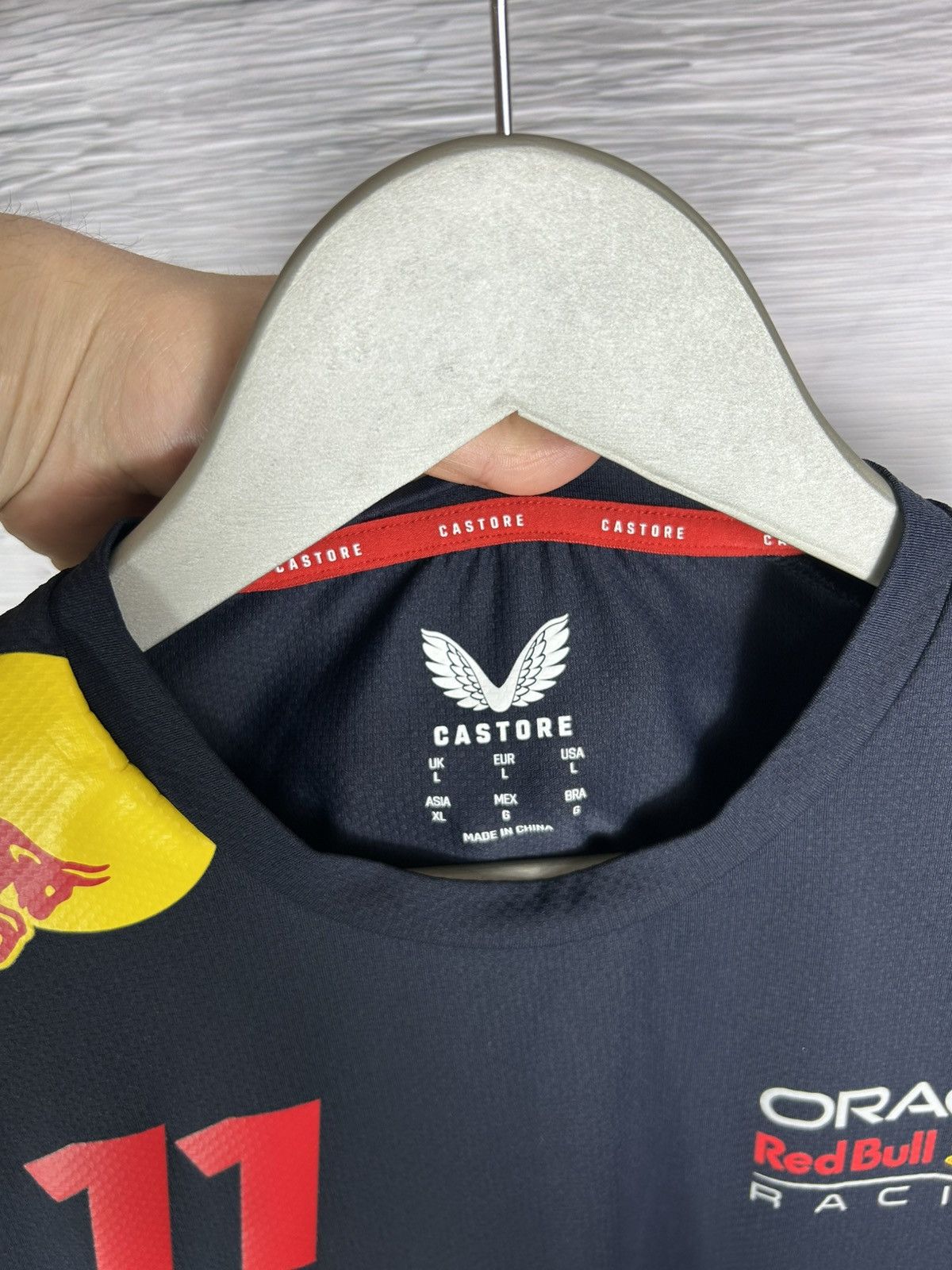 Castore Red Bull Racing 11 Sergio Perez Formula 1 Team Shirt Navy Size US L / EU 52-54 / 3 - 6 Thumbnail