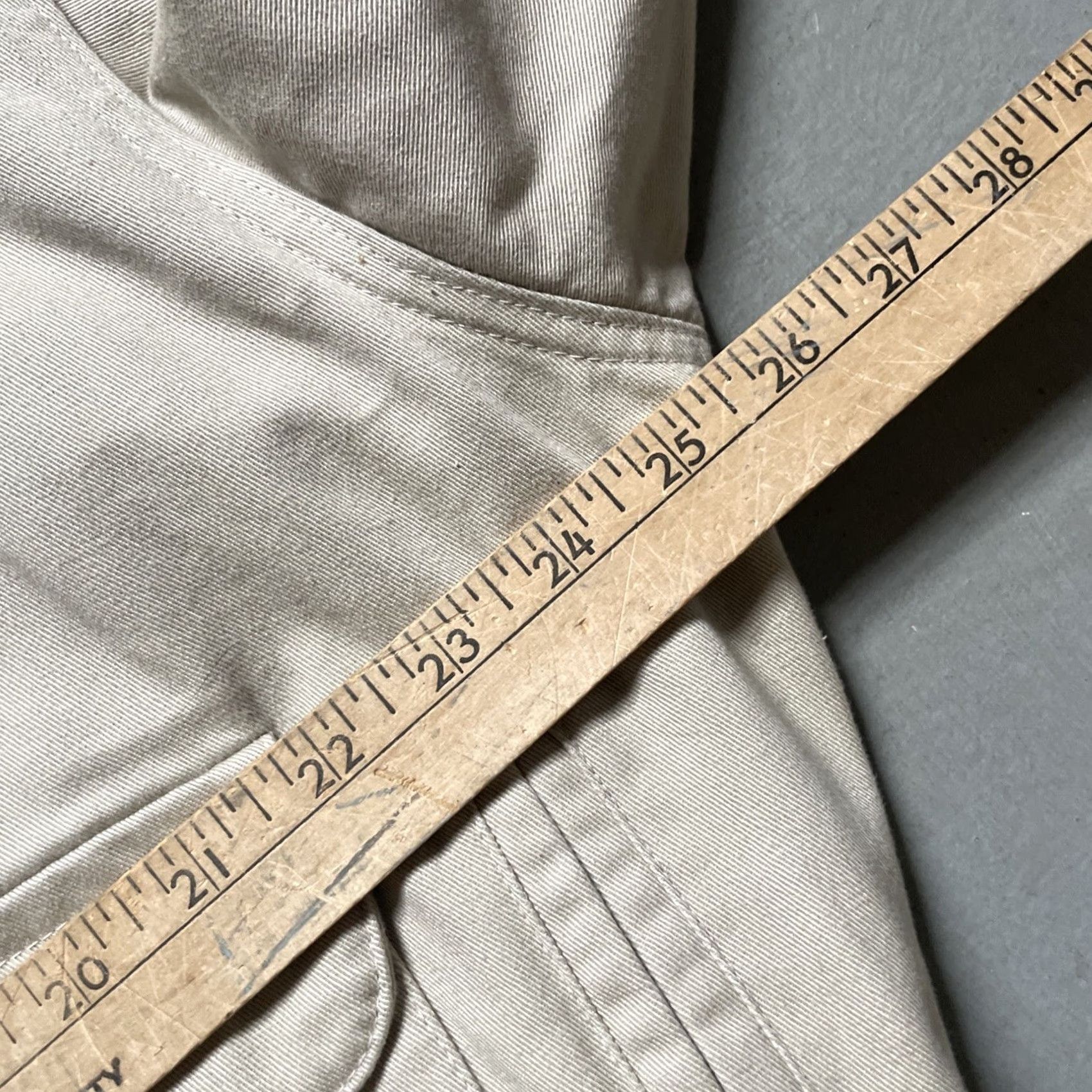 Avirex VINTAGE Avirex A-2 Flight Jacket Bomber Cotton Leather Military Made In USA L Jacket Mens Beige US Theme USA Leather Features Size US L / EU 52-54 / 3 - 3 Thumbnail