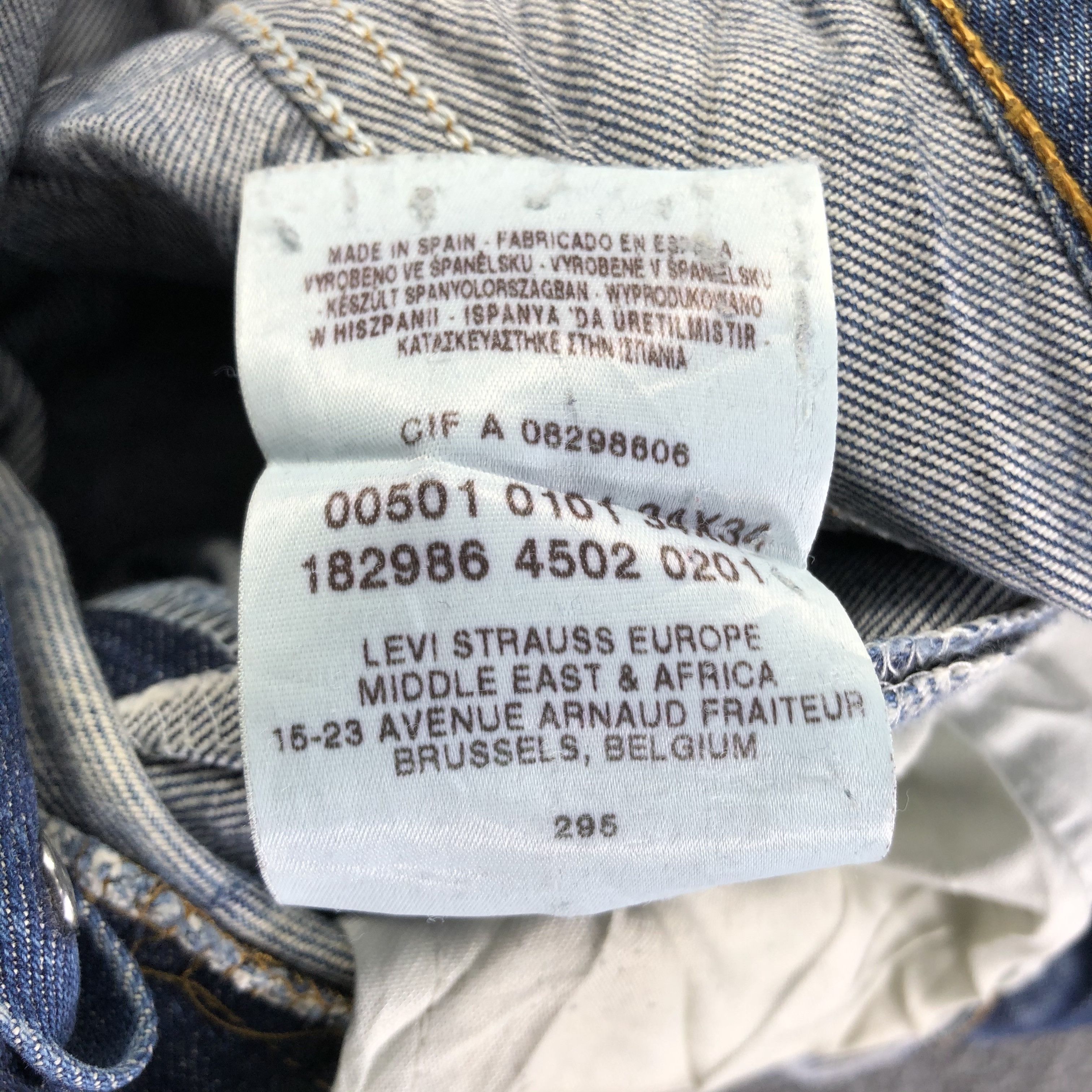 Levi's Vintage Blue Wash Levis 501 Jeans-J3564 Size US 34 / EU 50 - 12 Thumbnail