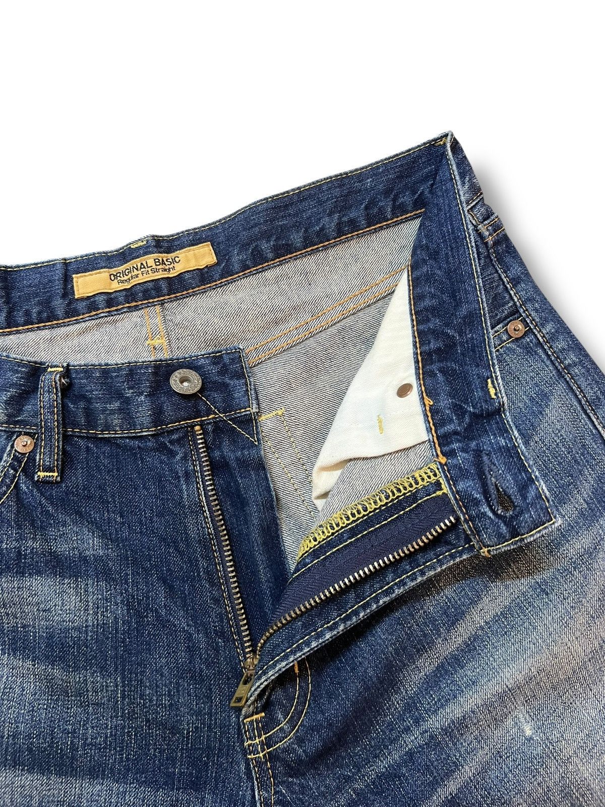 Uniqlo Uniqlo S-002 - Faded Blue Wash, Distressed Straight Jeans Size US 32 / EU 48 - 7 Thumbnail