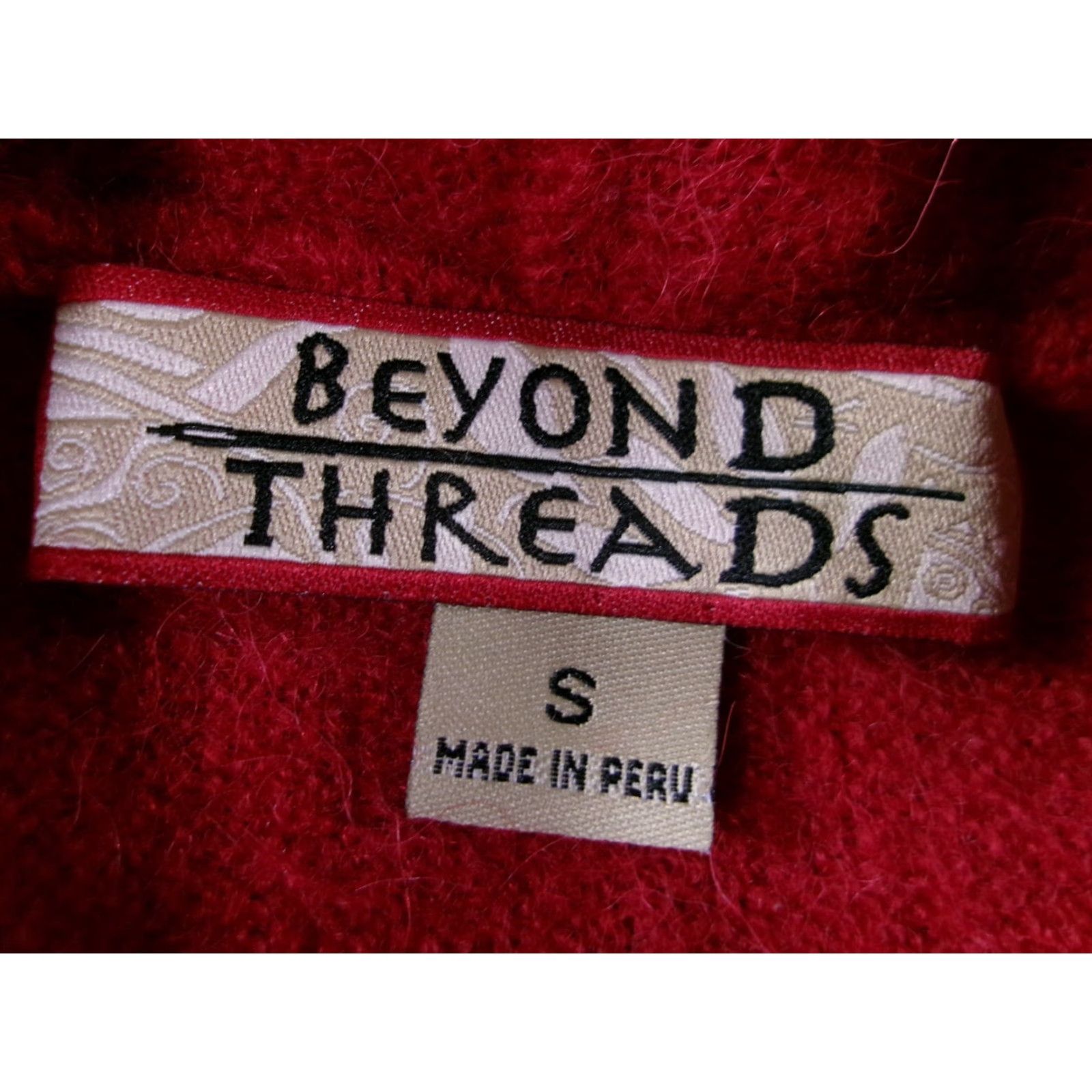 Vintage VINTAGE Beyond Threads Sweater Women Small Red Alpaca Wool Cardigan Business Casual All Seasons 90s Bohemian Womens Size S / US 4 / IT 40 - 5 Thumbnail