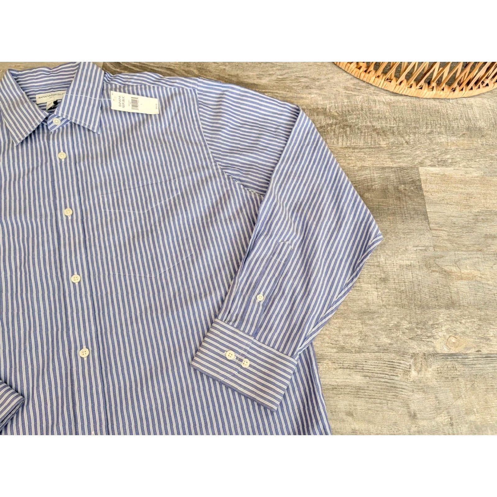 Banana Republic Banana Republic Button-Up Shirt Mens Large Blue Striped Long Sleeve Cotton NWT Size US L / EU 52-54 / 3 - 2 Thumbnail