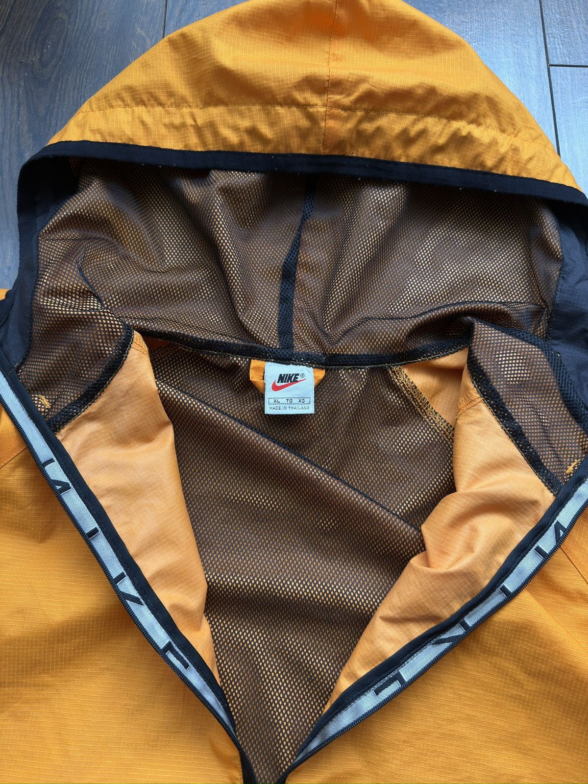 Nike VTG Nike Half Zip Pullover Hooded Windbreaker Orange Jacket Size US XL / EU 56 / 4 - 9 Thumbnail
