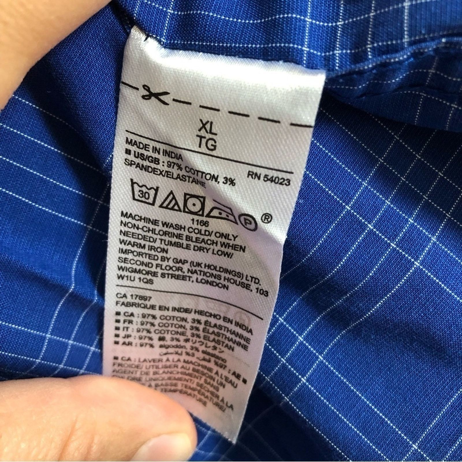 Gap Gap Men's Slim Fit Long Sleeves Button Dark Blue Plaid Shirt Size US XL / EU 56 / 4 - 6 Thumbnail