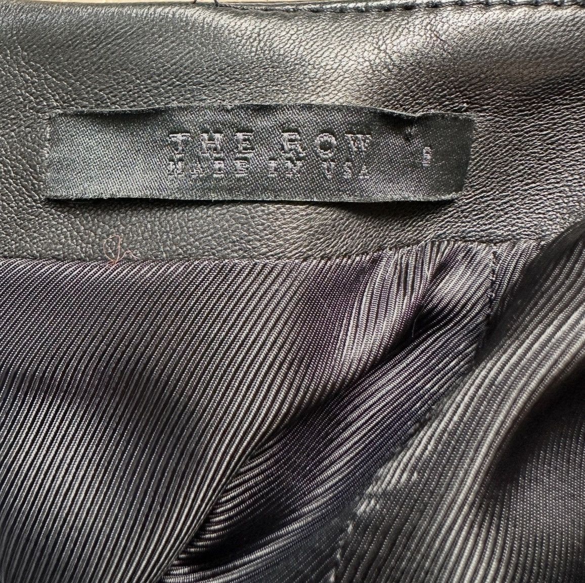 The Row The Row Leather Pencil Skirt Size 28" / US 6 / IT 42 - 8 Thumbnail