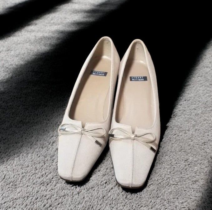 Stuart Weitzman Stuart Weitzman French Kitten Heel Shoes Size 4.5B Size US 4.5 / IT 34.5 - 1 Thumbnail
