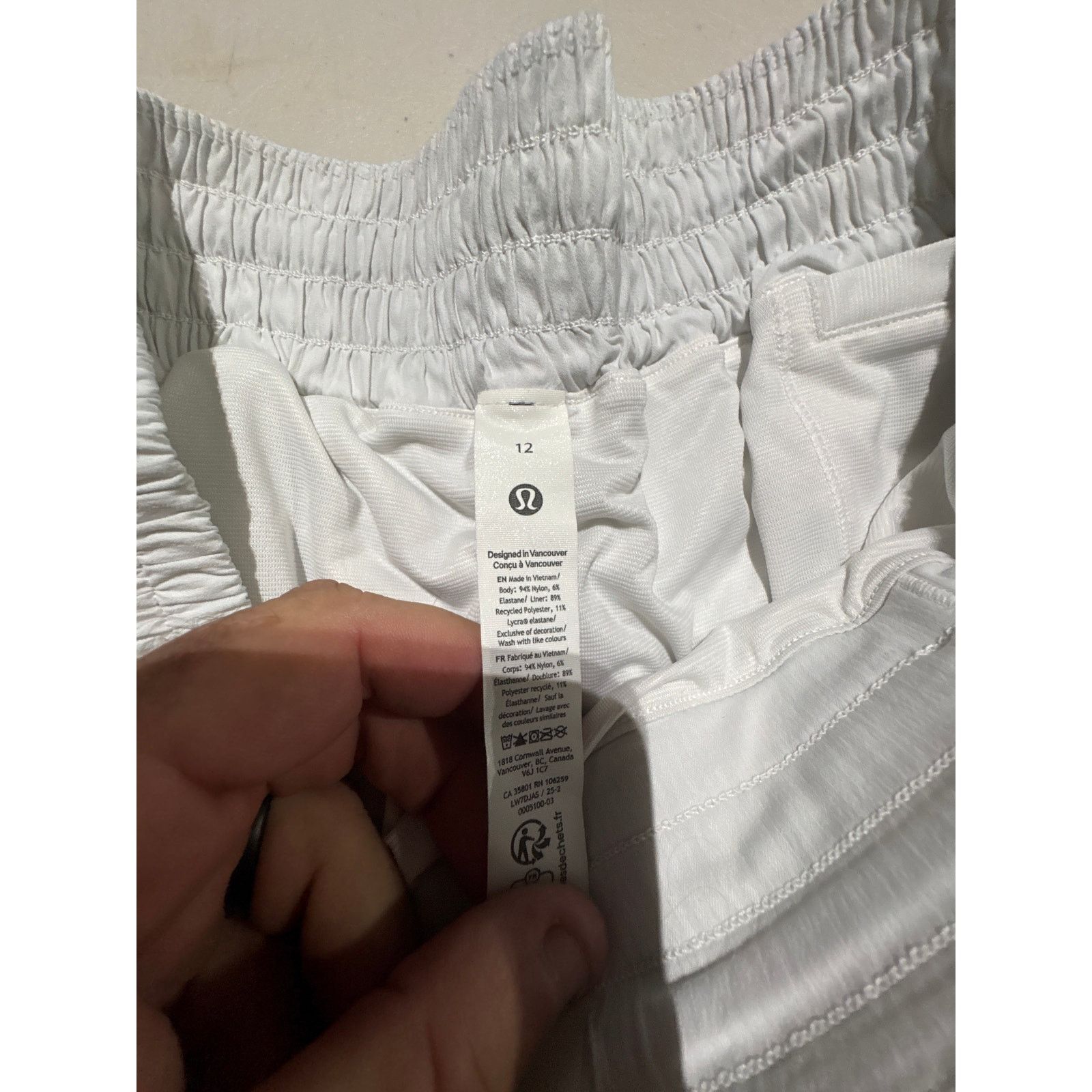 Lululemon Lululemon Women’s White Speed Up Shorts Size 12 Athletic Size 34" / US 12 / IT 48 - 4 Thumbnail