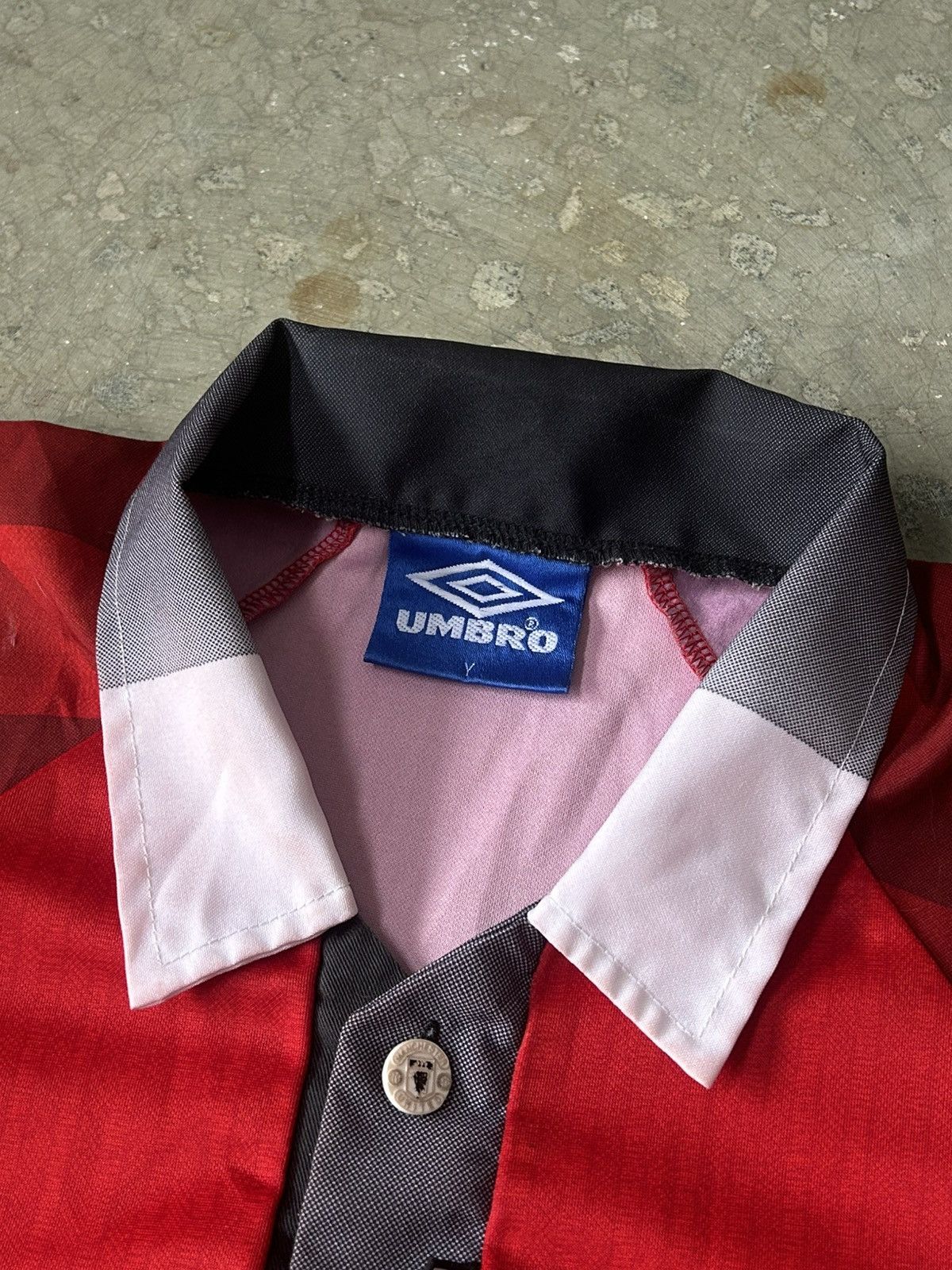 Umbro Vintage Umbro 1996/1998 Manchester United Football Jersey Size US S / EU 44-46 / 1 - 4 Thumbnail
