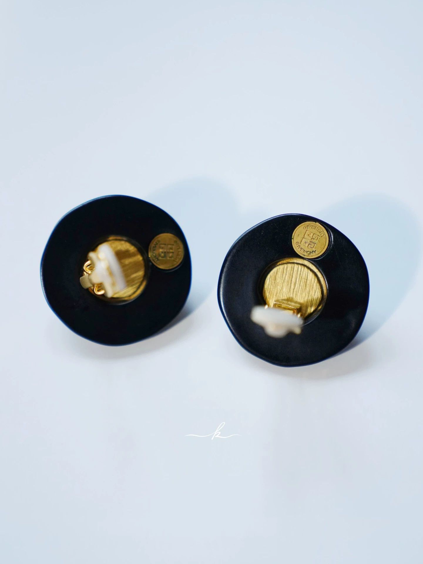 Givenchy Givenchy Vintage Black Gold Jelly Clip-On Earrings Size ONE SIZE - 7 Thumbnail