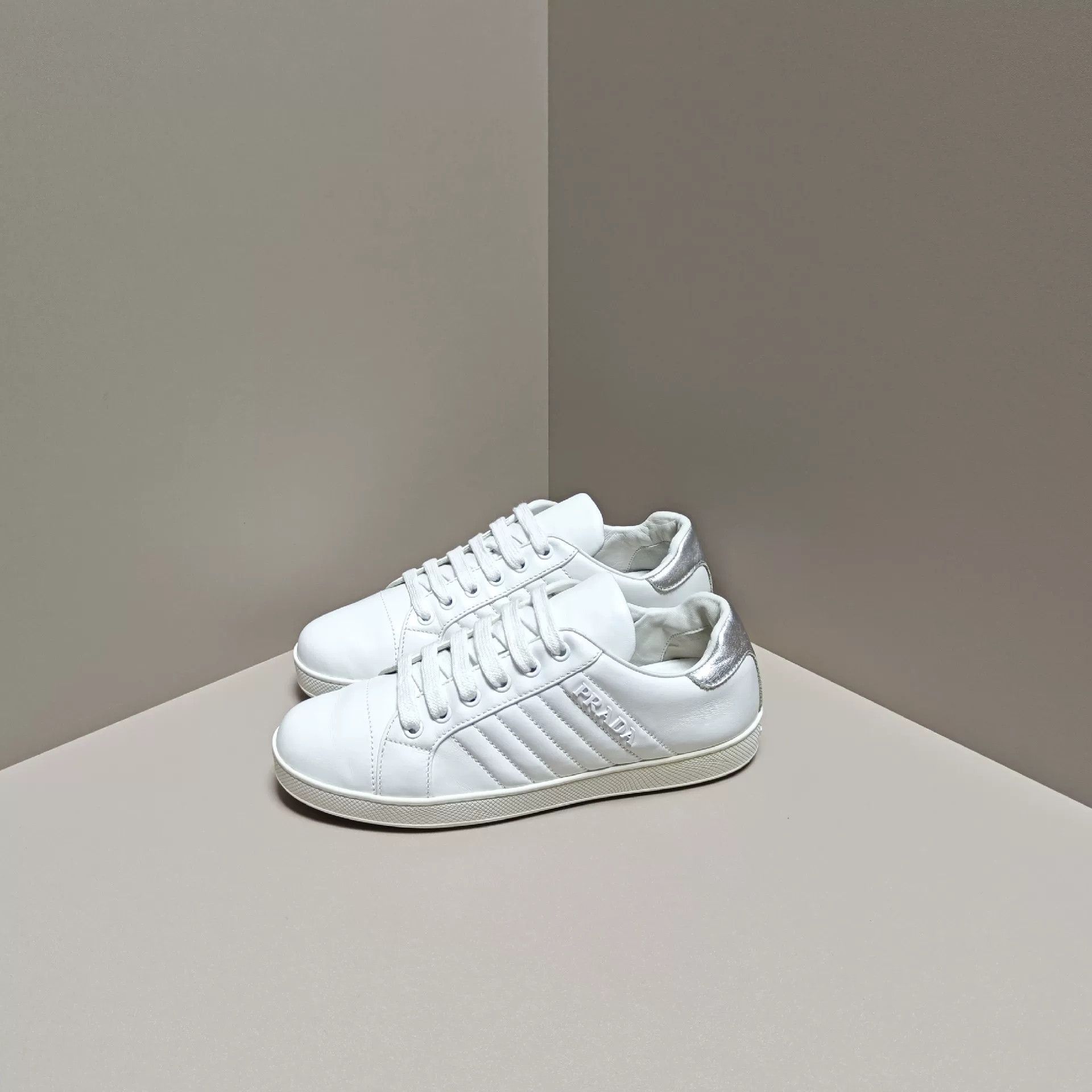 Prada Prada Silver Lowtop Sneakers us_6 Women Size US 6 / IT 36 - 1 Thumbnail