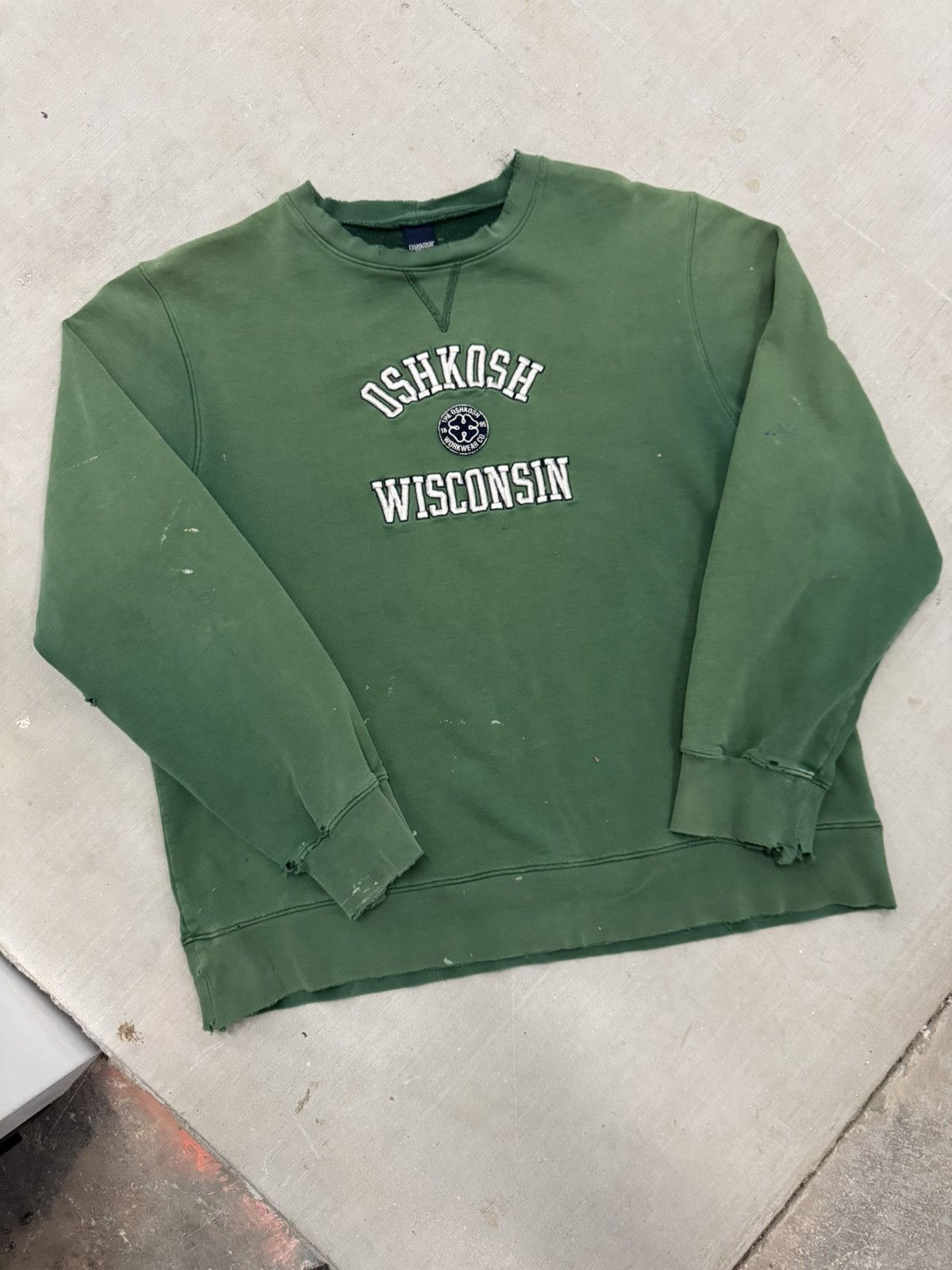 4GSELLER Vintage Distressed OshKosh Faded Green Crewneck Size US XL / EU 56 / 4 - 2 Thumbnail