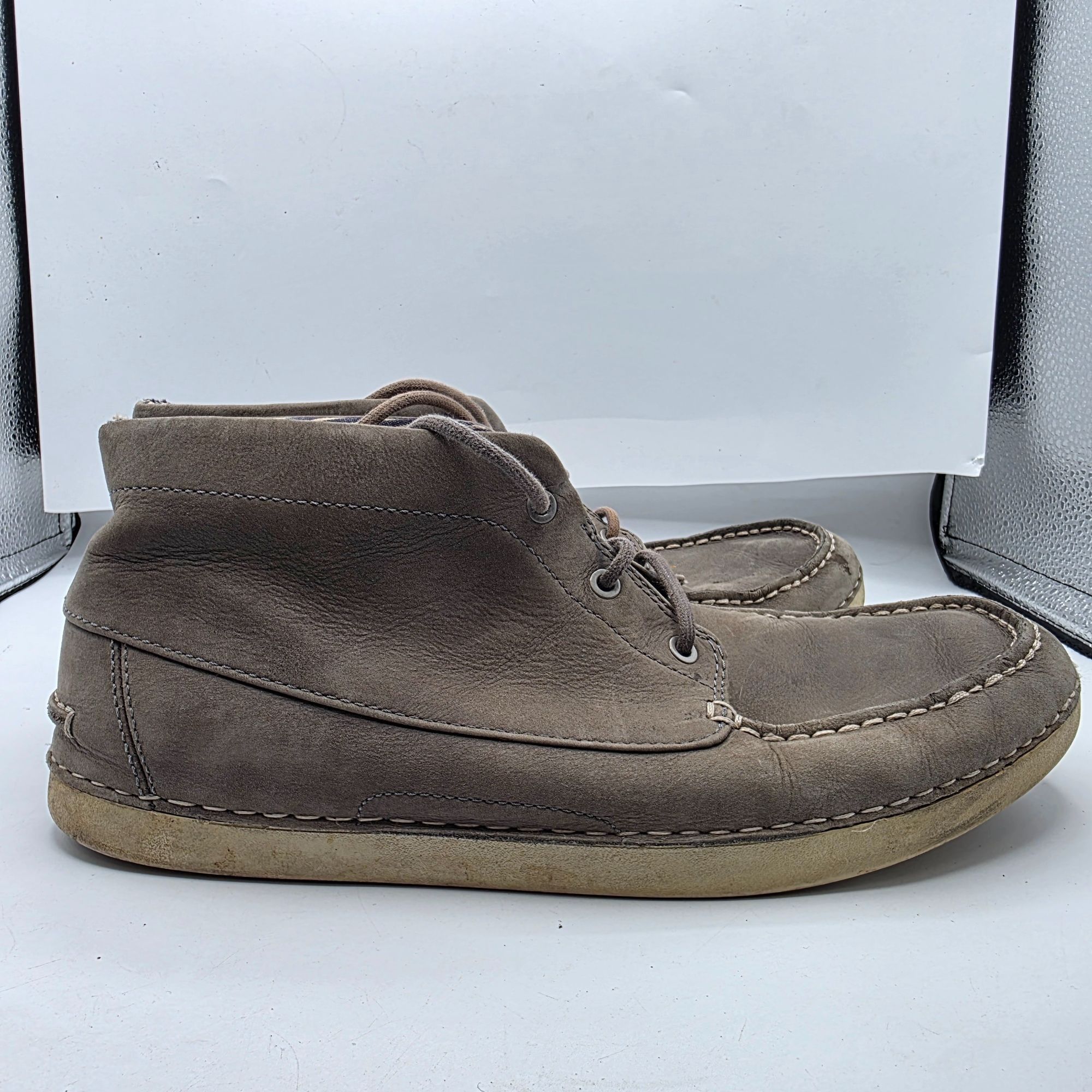 Ugg UGG Kaldwell Mens Size 9.5 Gray Chukka Ankle Boots Vibram So Size US 9.5 / EU 42-43 - 16 Thumbnail