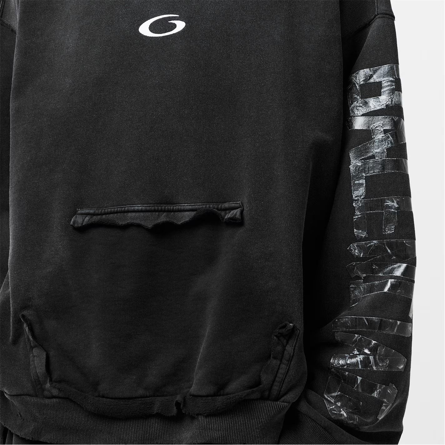 Balenciaga o1g2r1mq0226 Bal Tape Pullover Hoodie In Faded Black Size US S / EU 44-46 / 1 - 5 Thumbnail