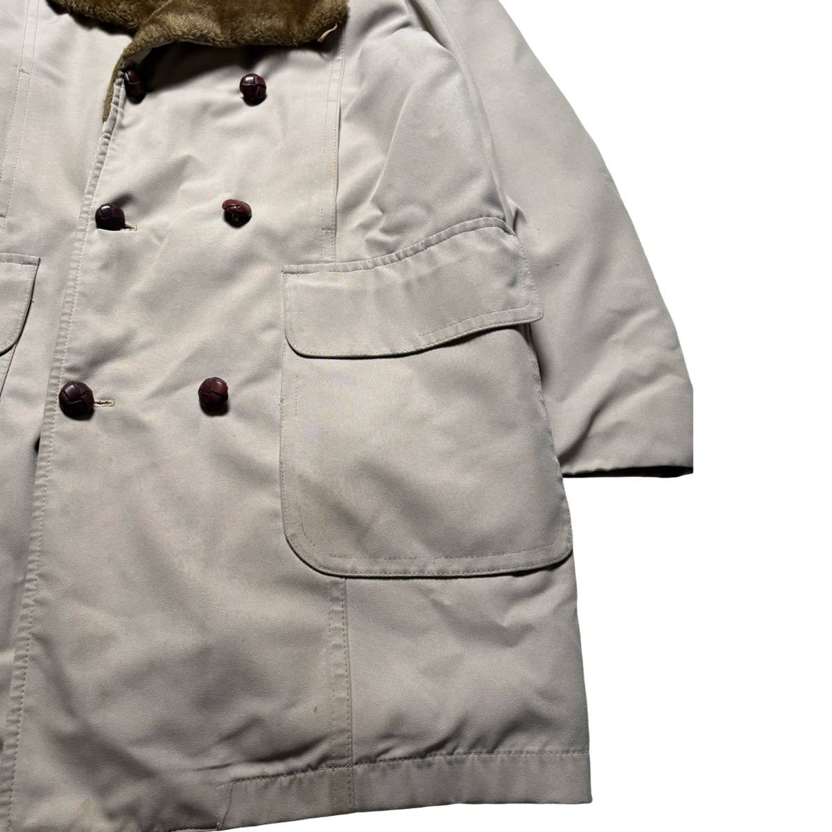 London Fog Vintage London Fog Sherpa Collar Trench Coat Size 40 Reg Size US L / EU 52-54 / 3 - 2 Thumbnail