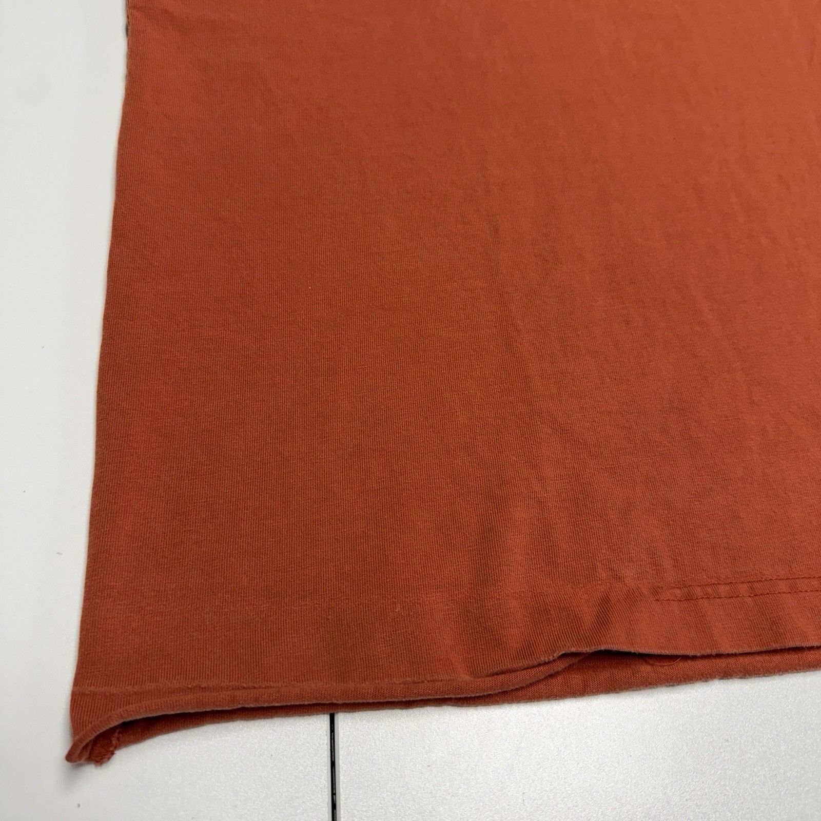 Abercrombie & Fitch Vintage Abercrombie & Fitch T Shirt Mens L/XL 22.5x28 Orange Size US L / EU 52-54 / 3 - 7 Thumbnail