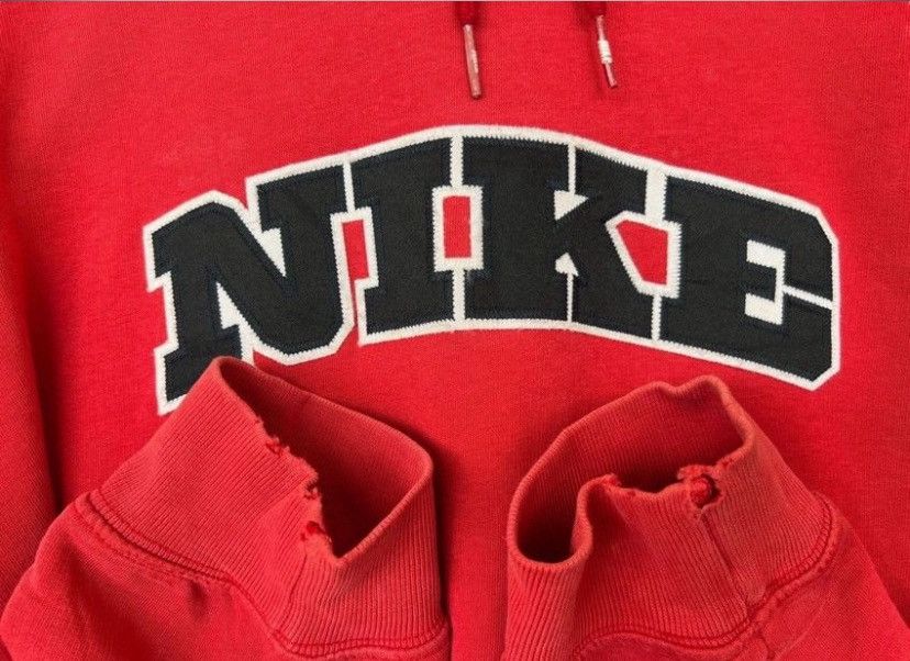 Nike Vintage Y2k Nike Distressed Sunfaded Red Baggy Boxy Hoodie Size US L / EU 52-54 / 3 - 8 Thumbnail