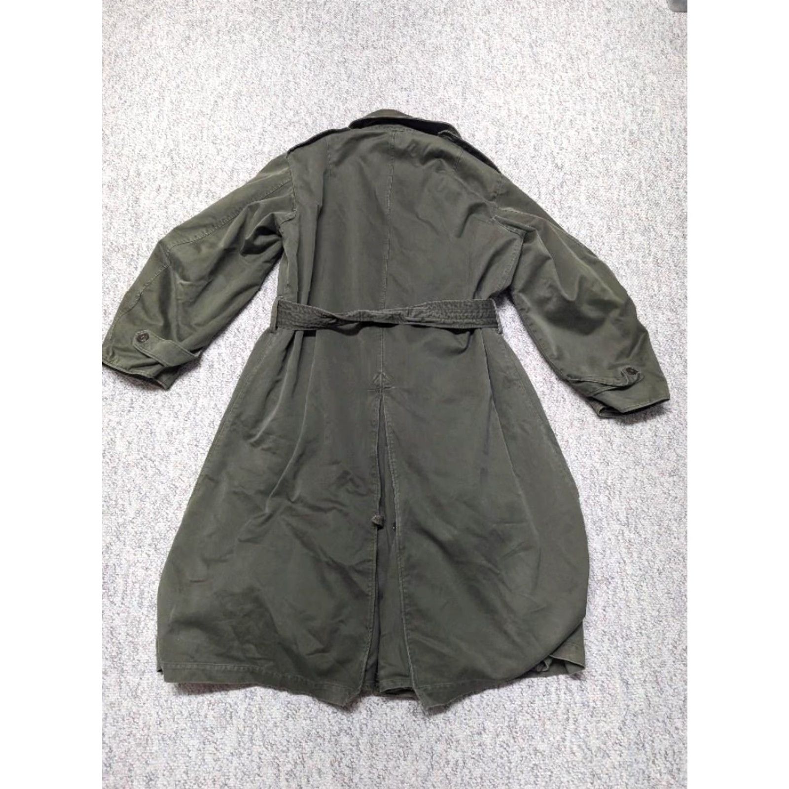 Vintage VINTAGE US ARMY trenchcoat Overcoat Shirt Mens M Green belted wool/ cotton long jacket cape with pant legs hidden Zip closure Button chest 40 Size US 31 - 4 Thumbnail