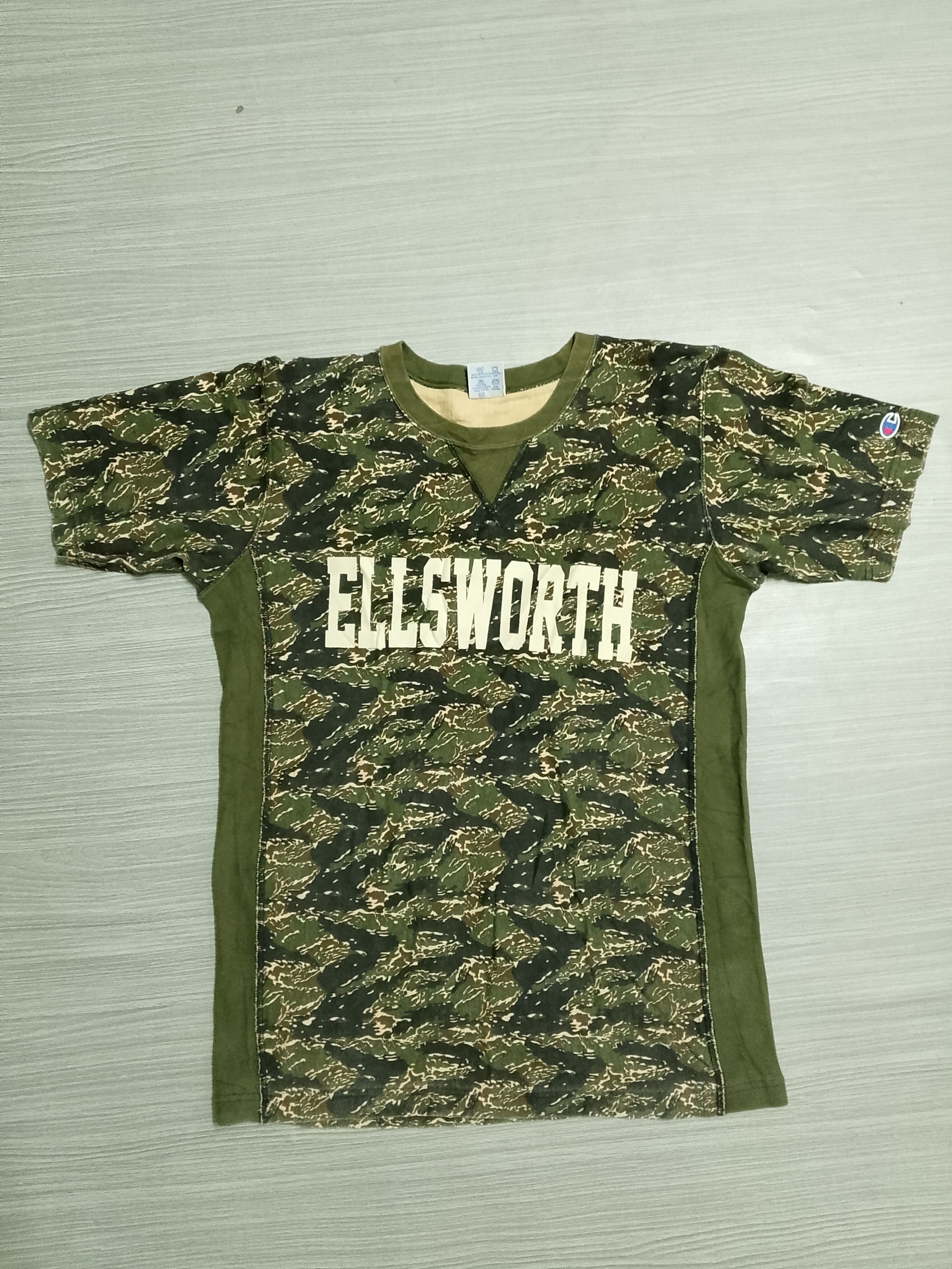 Champion Champion x Ellsworth tiger stripe tee Size US L / EU 52-54 / 3 - 2 Thumbnail