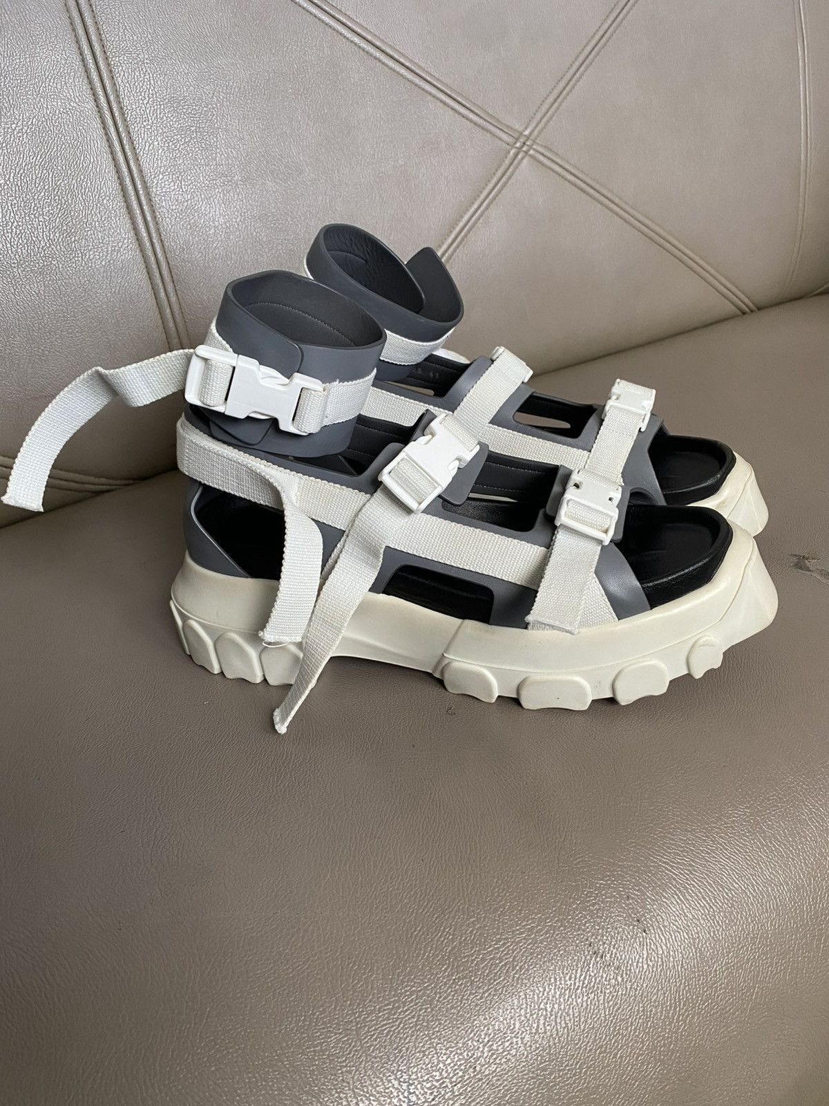 Rick Owens Rick owens tractor sandal Size US 8.5 / EU 41-42 - 1 Thumbnail