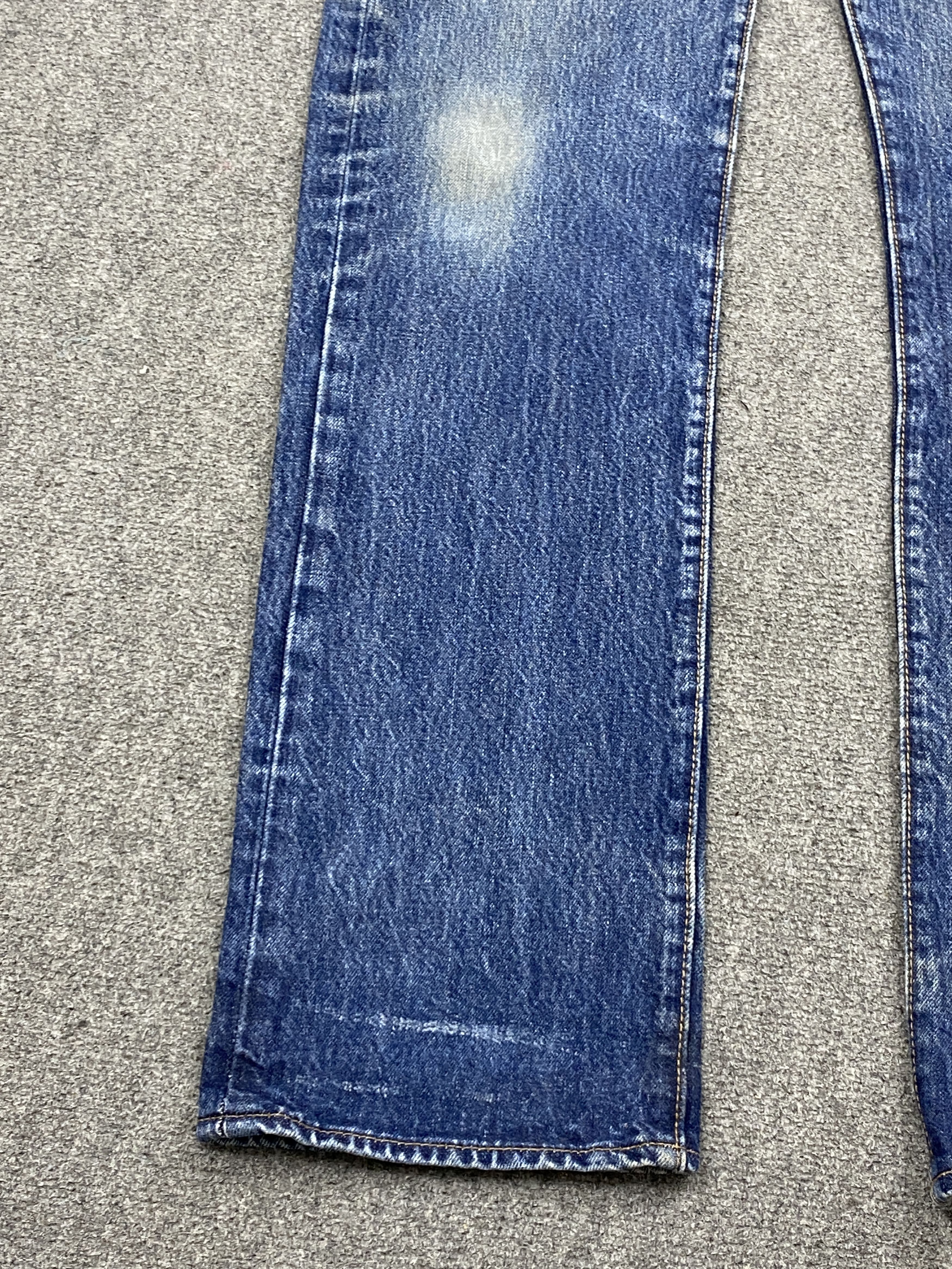 Levi's Vintage Levis 501 Faded Blue Jeans DP2810 Size US 35 - 13 Thumbnail
