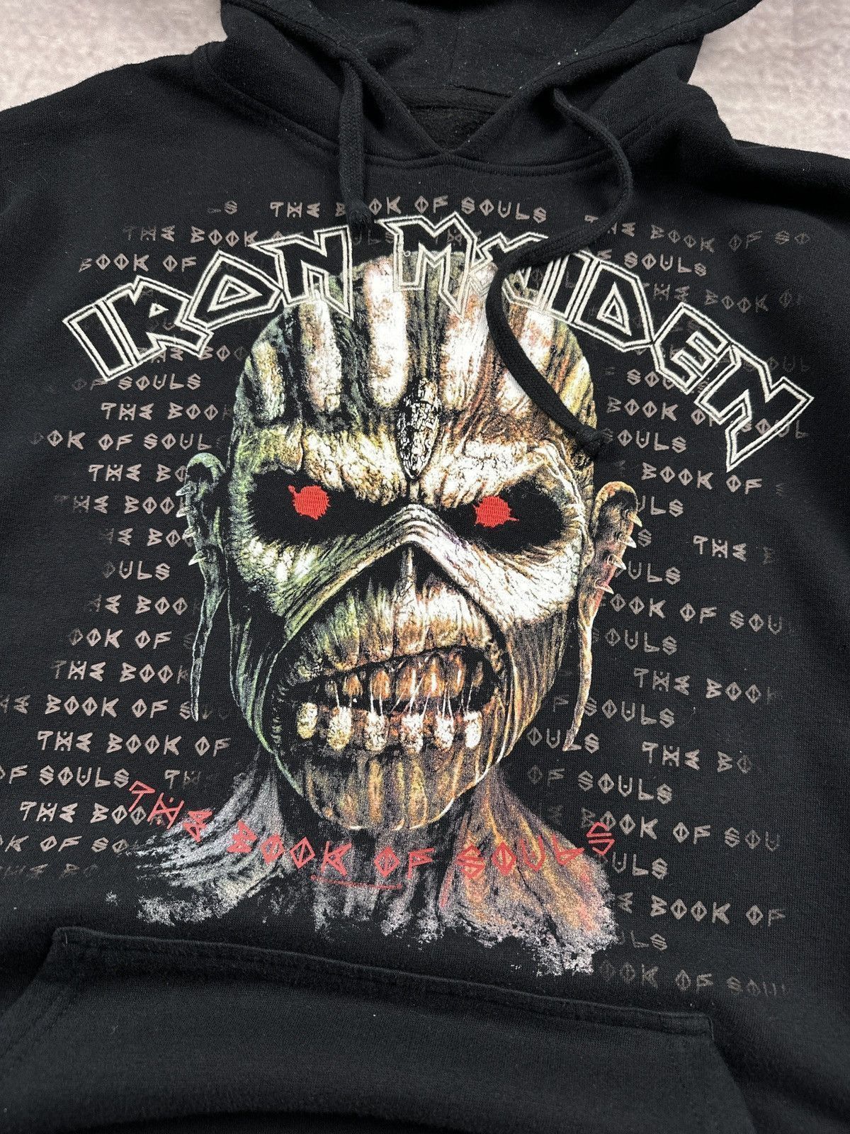Vintage Vintage LGB Style Iron Maiden 2016 The Book Of Soul hoodie Size US XL / EU 56 / 4 - 5 Thumbnail