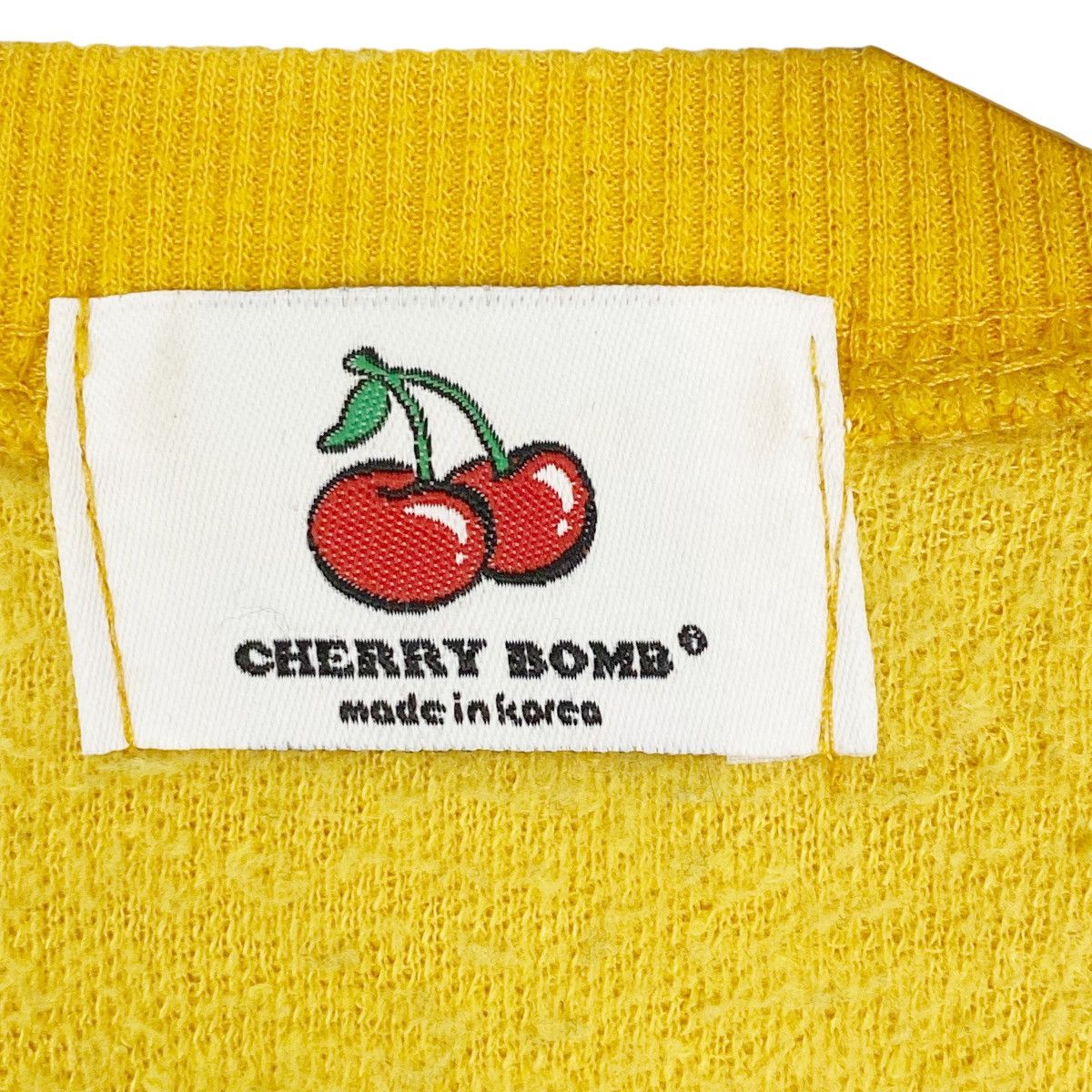 Vintage Vintage Crayon Scin Chan Sweatshirt Logo Yellow Size L Size US L / EU 52-54 / 3 - 5 Thumbnail