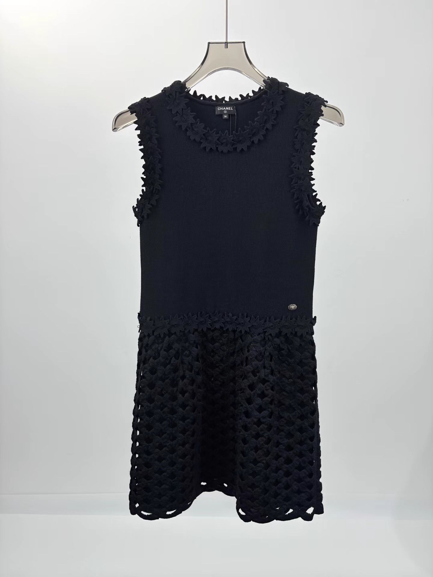 Chanel CHANEL Knit Dress K1 Size XS / US 0-2 / IT 36-38 - 1 Thumbnail