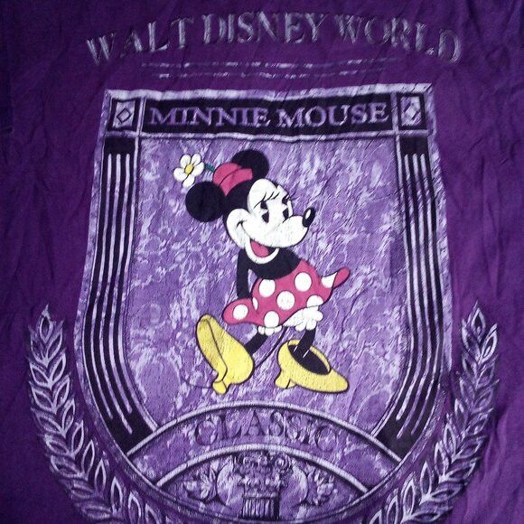 Disney Vintage Disney Minnie Mouse Classic Crest T-Shirt Size US XL / EU 56 / 4 - 1 Thumbnail