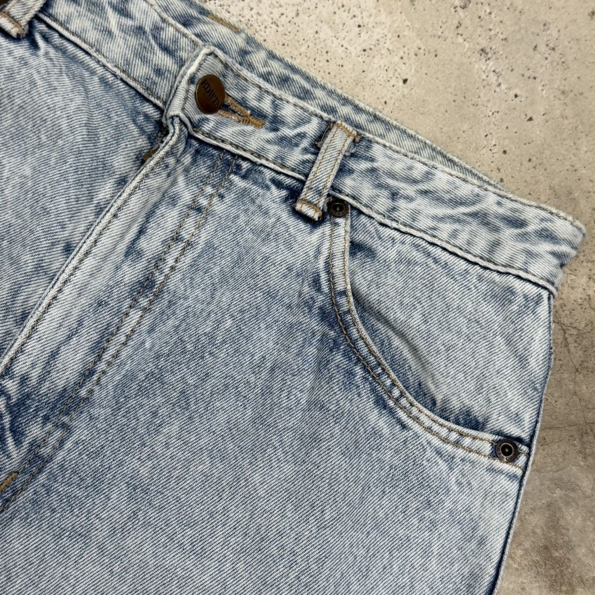 Edwin Vintage Edwin Low Rise Distressed Lightwash Denim Size US 31 - 9 Thumbnail