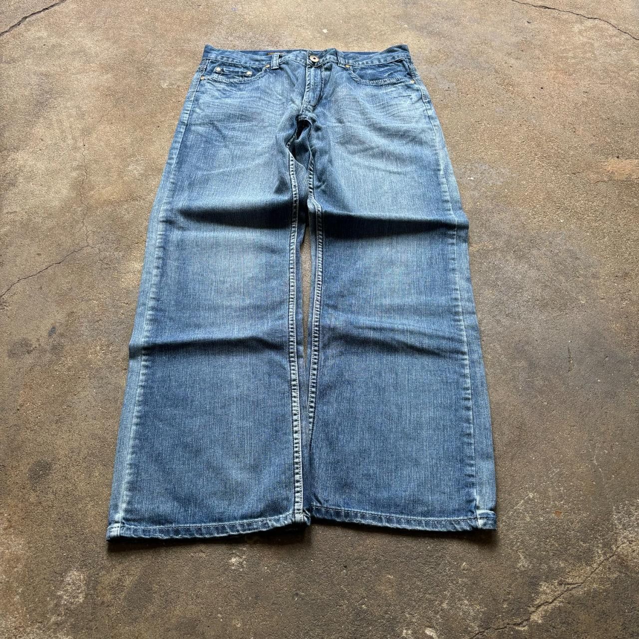 Helix Helix Light Wash Wide Baggy Jeans with Back Pocket Detailing Size US 34 / EU 50 - 2 Thumbnail