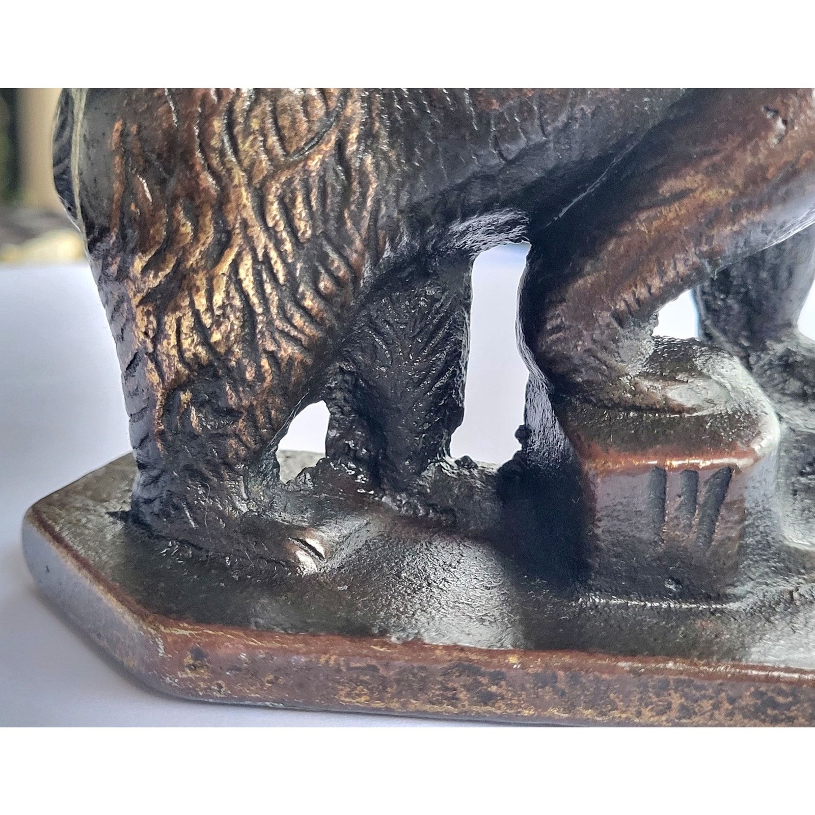 Other ARTS & CRAFTS BRONZE GRIZZLY BEAR BOOKEND C1910 STATUE Size ONE SIZE - 7 Thumbnail
