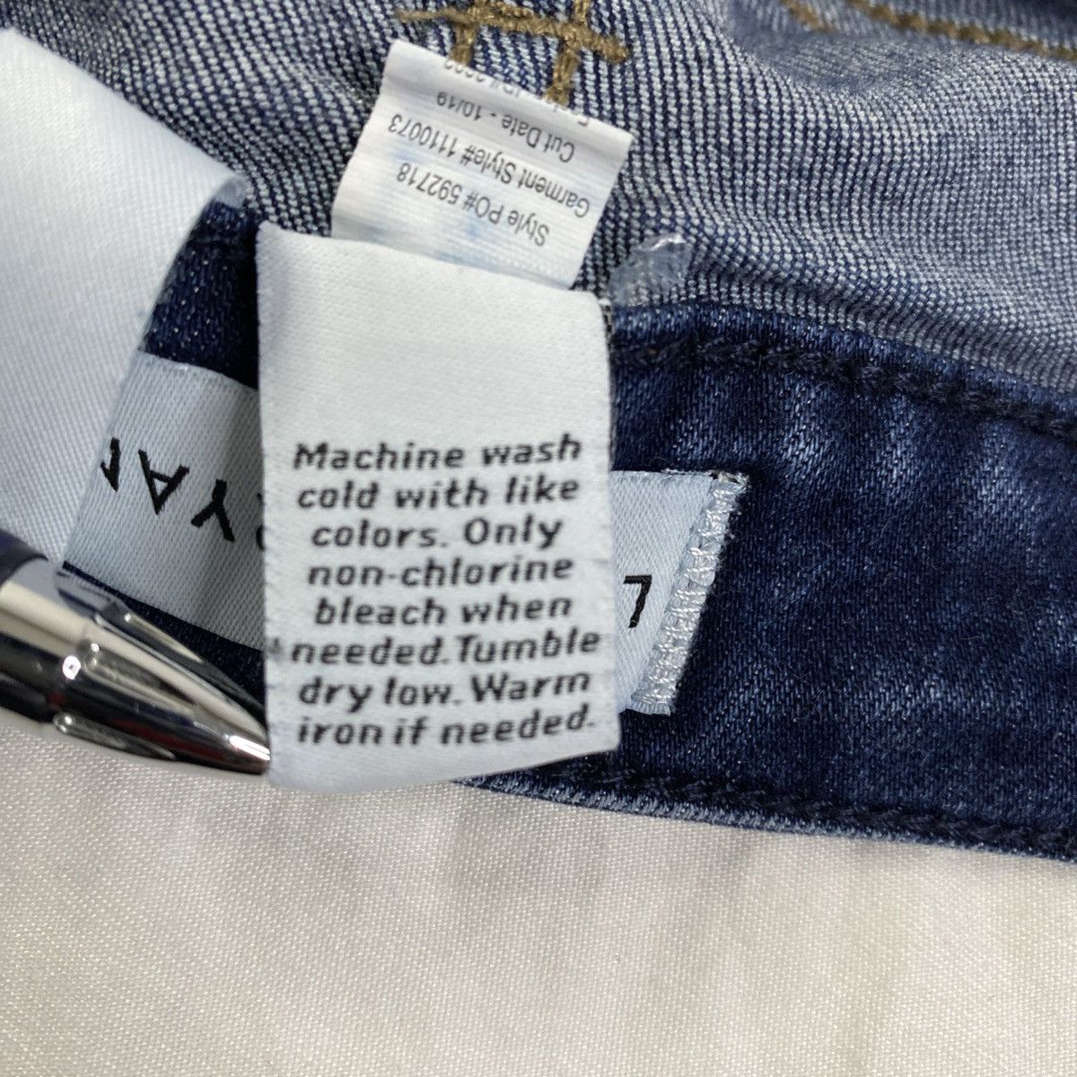 Other Lane Bryant Jeans Women's Plus Sz 20 Capri Stretch EUC Size 42" / US 20 - 10 Thumbnail