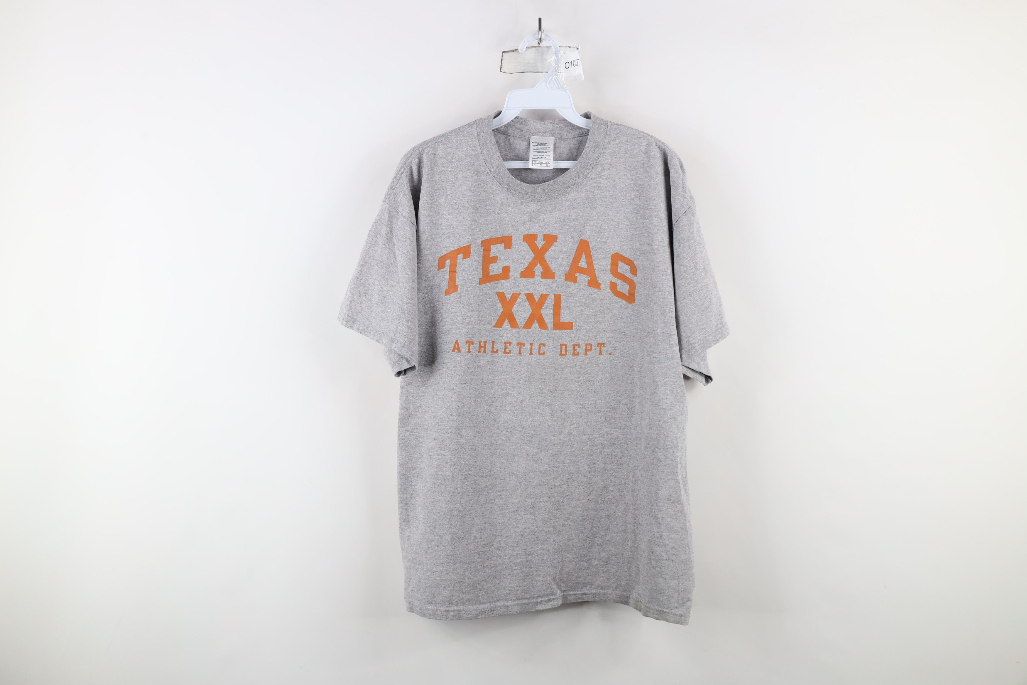 Vintage Vintage Spell Out University of Texas Athletic Dept T-Shirt Size US L / EU 52-54 / 3 - 1 Thumbnail