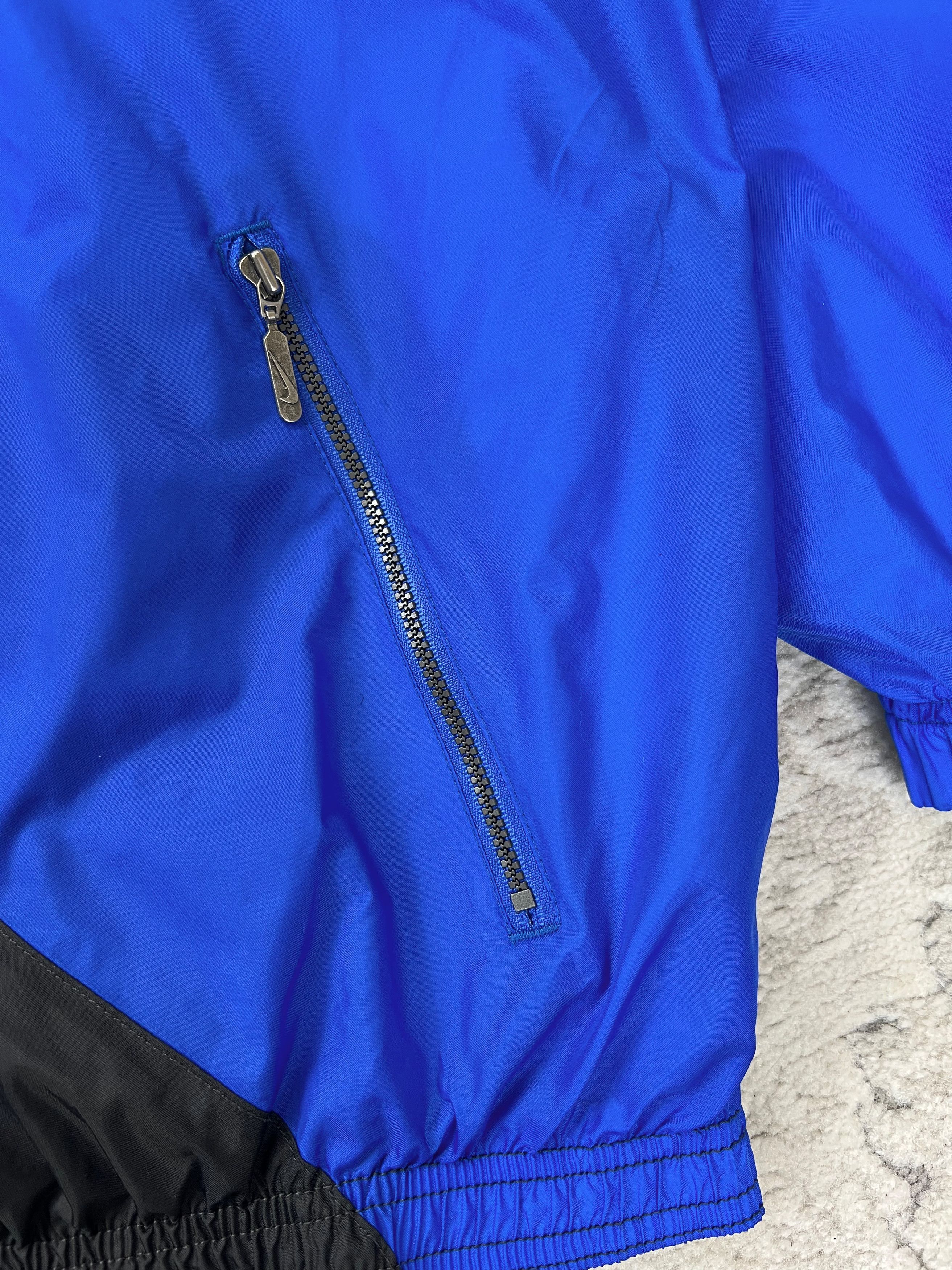 Nike Vintage 90s Nike Big Back Swoosh Windbreaker Light Jacket Size US XL / EU 56 / 4 - 6 Thumbnail