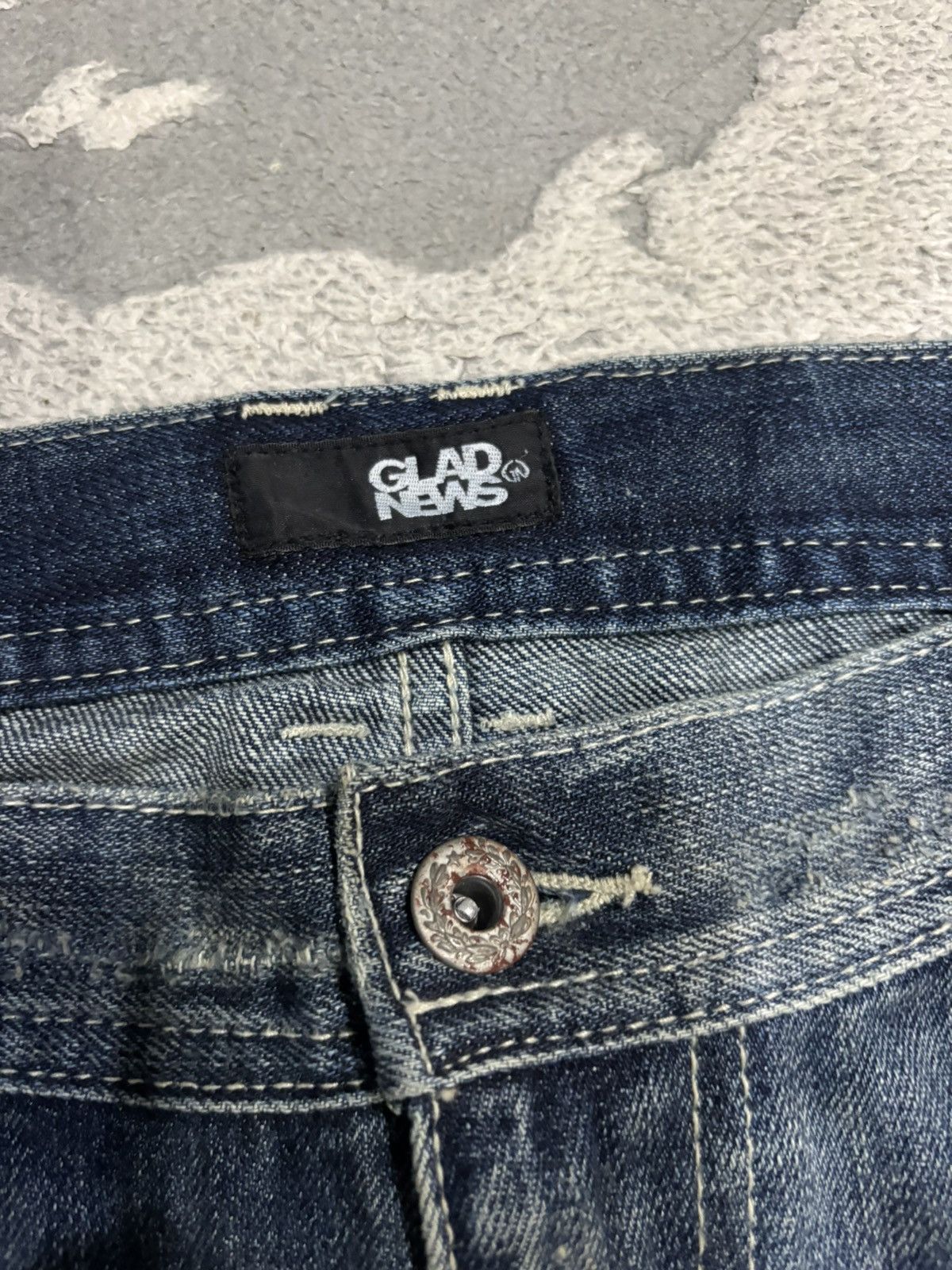 Japanese Brand × Undercover Distressed Denim Punk Glad News Japan Slim Fit Jeans Size US 33 - 11 Thumbnail
