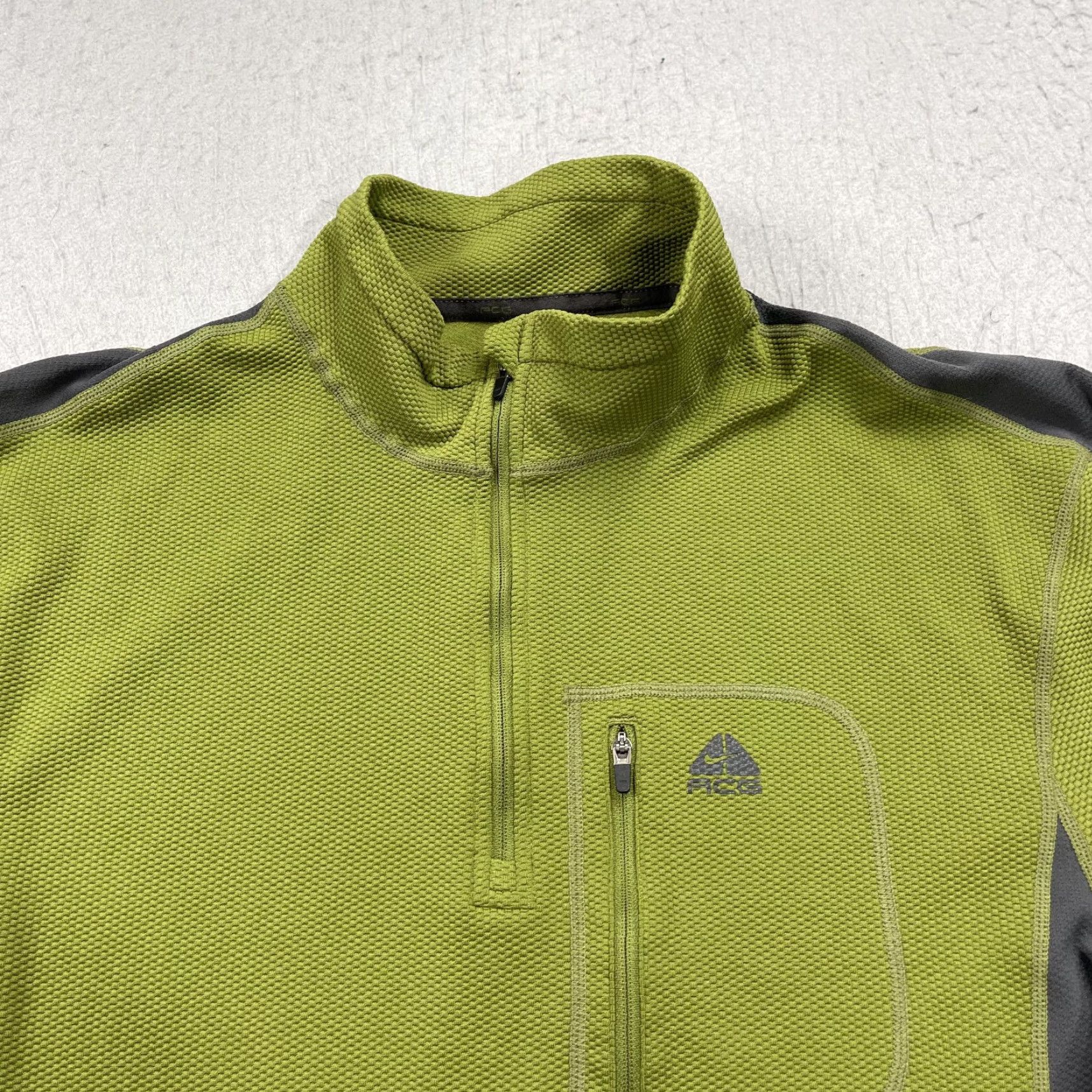 Nike VINTAGE Nike ACG Jacket Mens XL Green Gray Outdoor Hiking 1/4 Zip Pullover Body Paraphrase? Size US XL / EU 56 / 4 - 2 Thumbnail