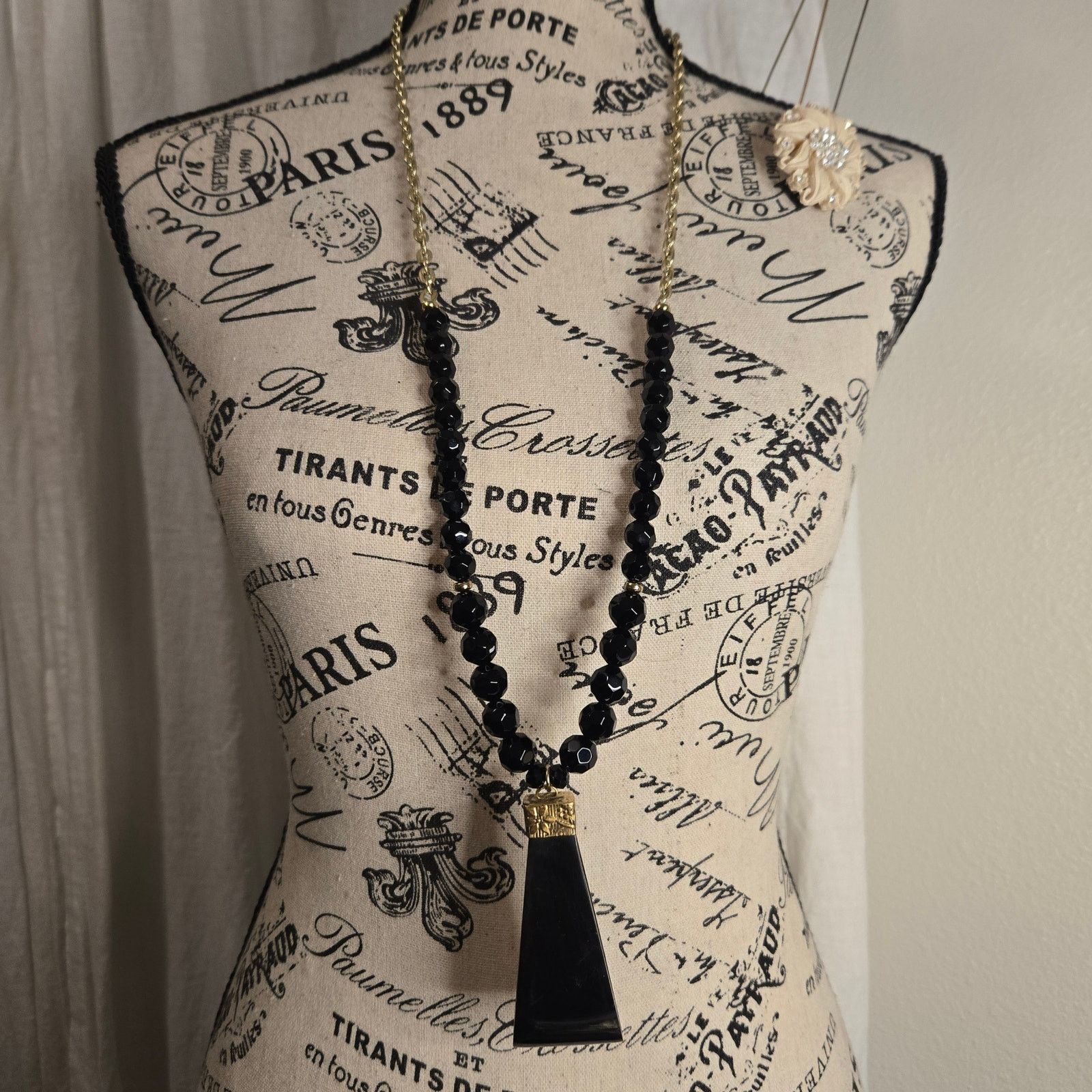 Vintage Vintage Black Beaded Statement Necklace Geometric Pendant Size ONE SIZE - 11 Thumbnail