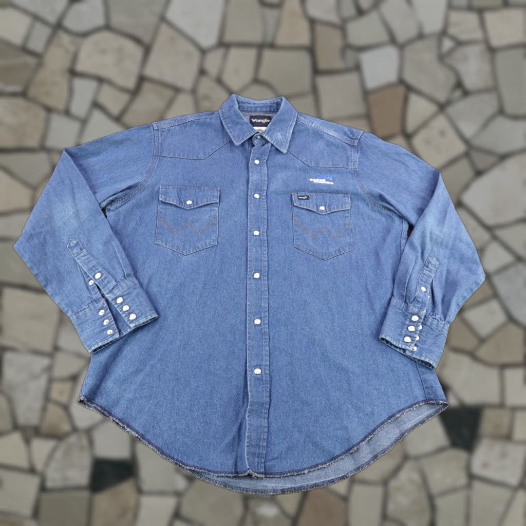 Wrangler VINTAGE Wrangler Shirt Mens XL Blue Denim Western Pearl Snap Cowboy Casual Workwear Size US XL / EU 56 / 4 - 1 Thumbnail