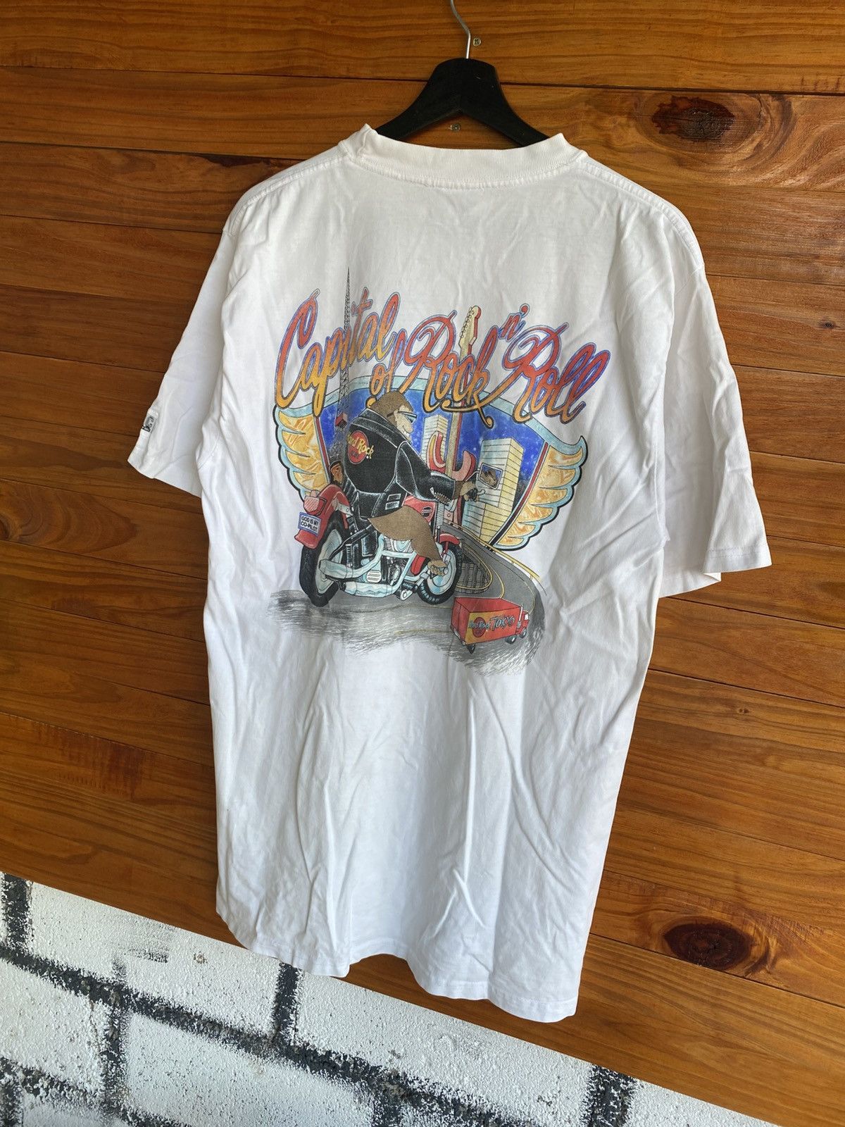 Hard Rock Cafe Vintage Hard Rock Cafe Tokyo T-Shirt Capital of Rock n’ Roll Size US L / EU 52-54 / 3 - 4 Thumbnail