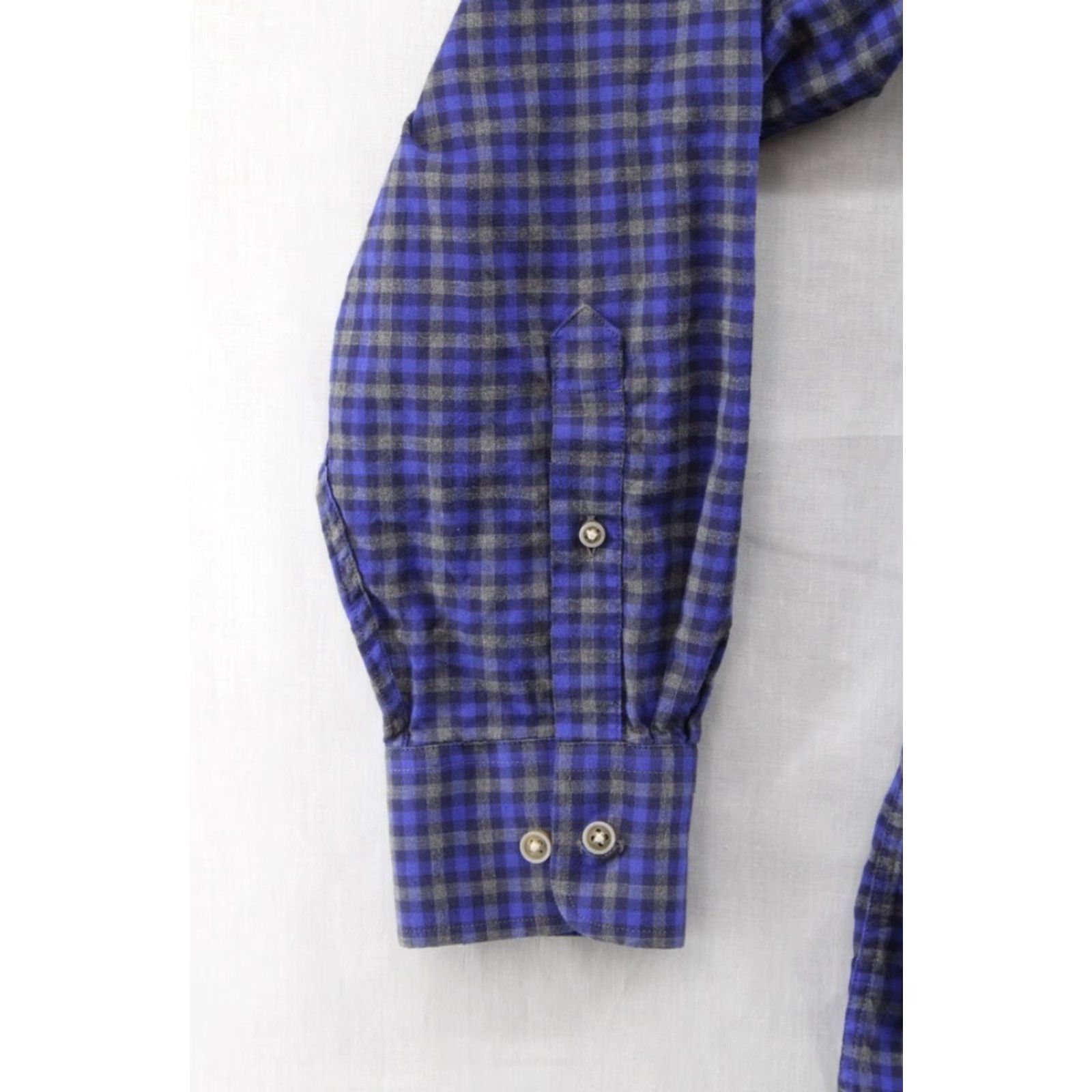 Charles Tyrwhitt Charles Tyrwhitt Weekend Shirt Men's XL Blue Plaid Long Sleeve Button-Up Vintage? Size US XL / EU 56 / 4 - 3 Thumbnail