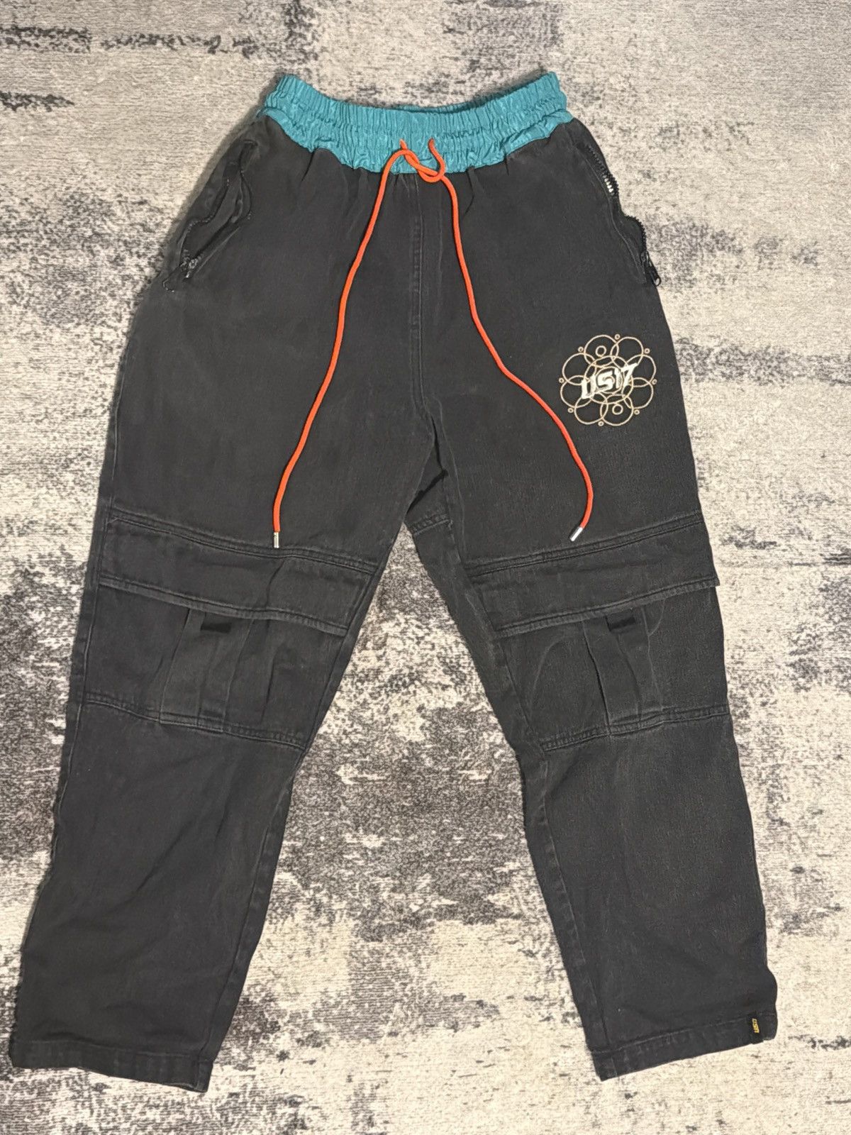 Japanese Brand Black Utility Cargo Sweatpants Size US 29 - 1 Thumbnail